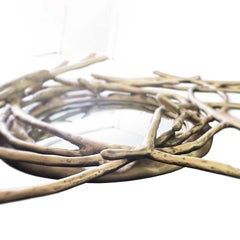 Specchio da parete organico con finitura in ottone invecchiato