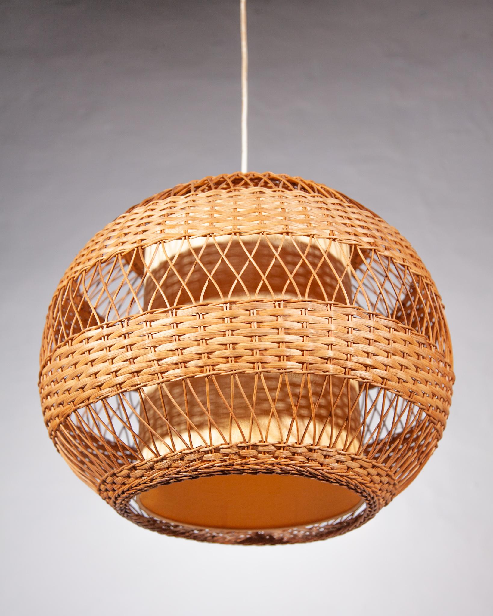 Hand-Crafted Organic Wicker Rattan Globe Pendant or Hanging Light, 1950s For Sale