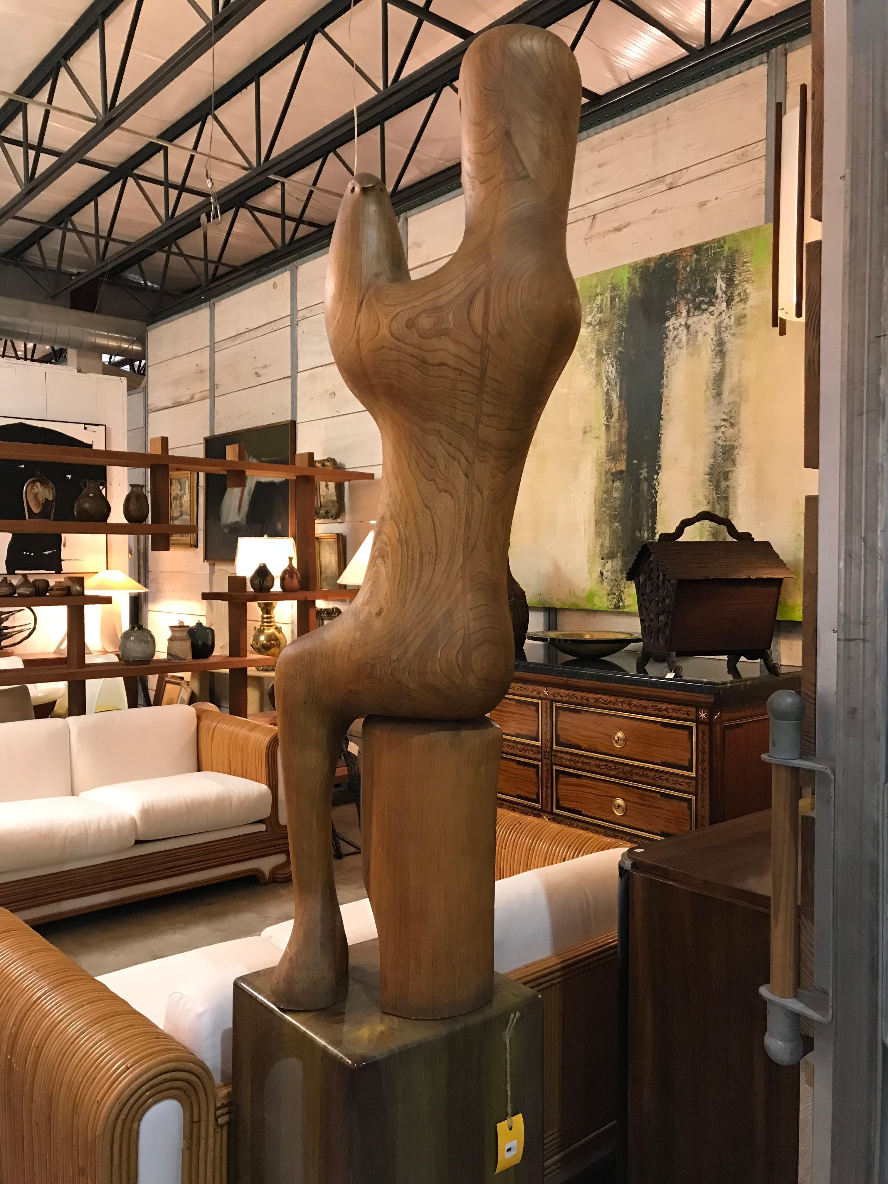 Escultura orgánica de madera artesano estadounidense en venta