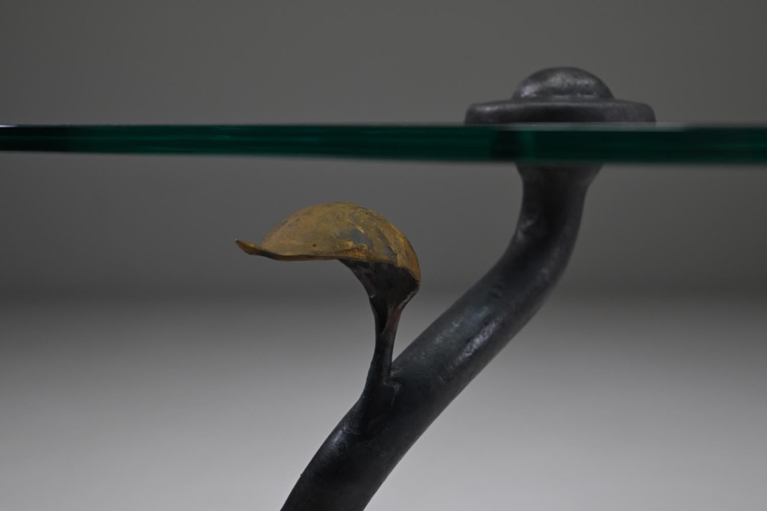 Organic wrought iron side table, 1970s Belgium. For Sale 2
