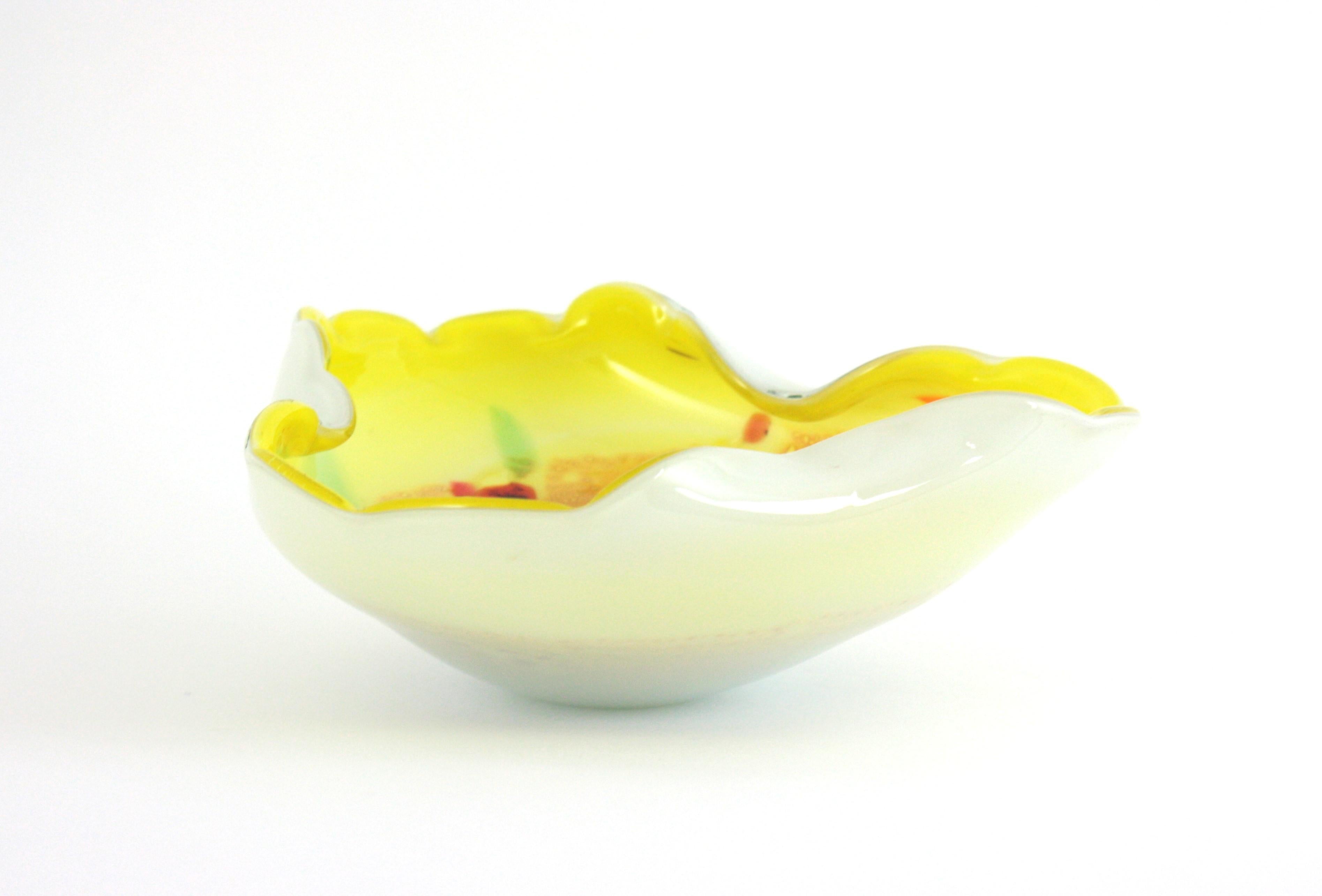 Bio Gelb Weiß Murano Multicolor Murrine Italienische Kunstglasschale im Angebot 9