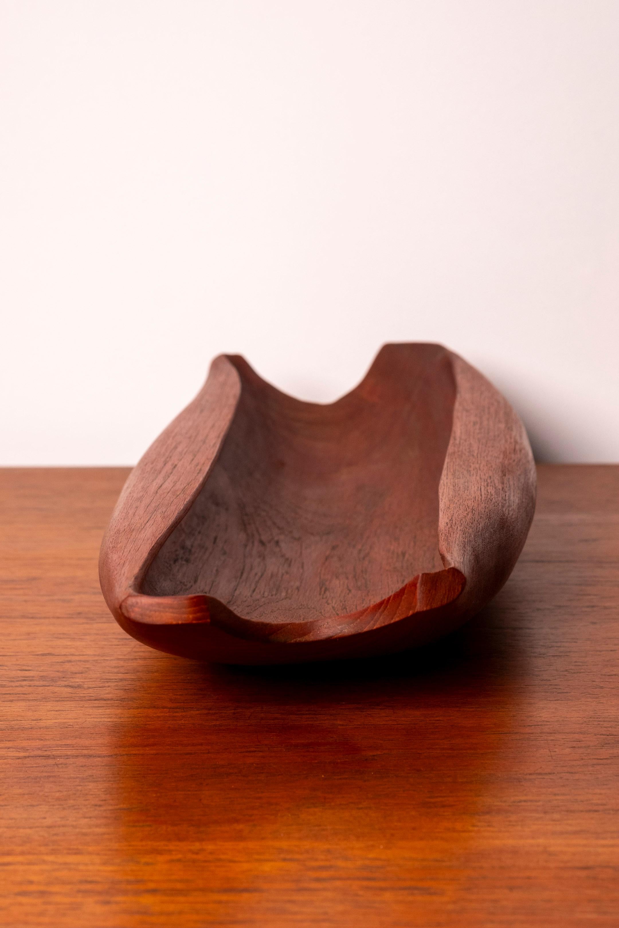 Teck Plateau de service en teck organiquement sculpté, années 1950, Danemark en vente