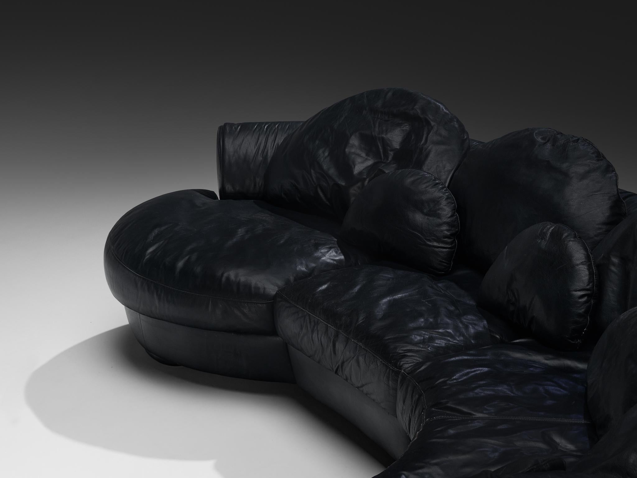 Pelle Divano componibile post-moderno dalla forma organica in pelle nera in vendita