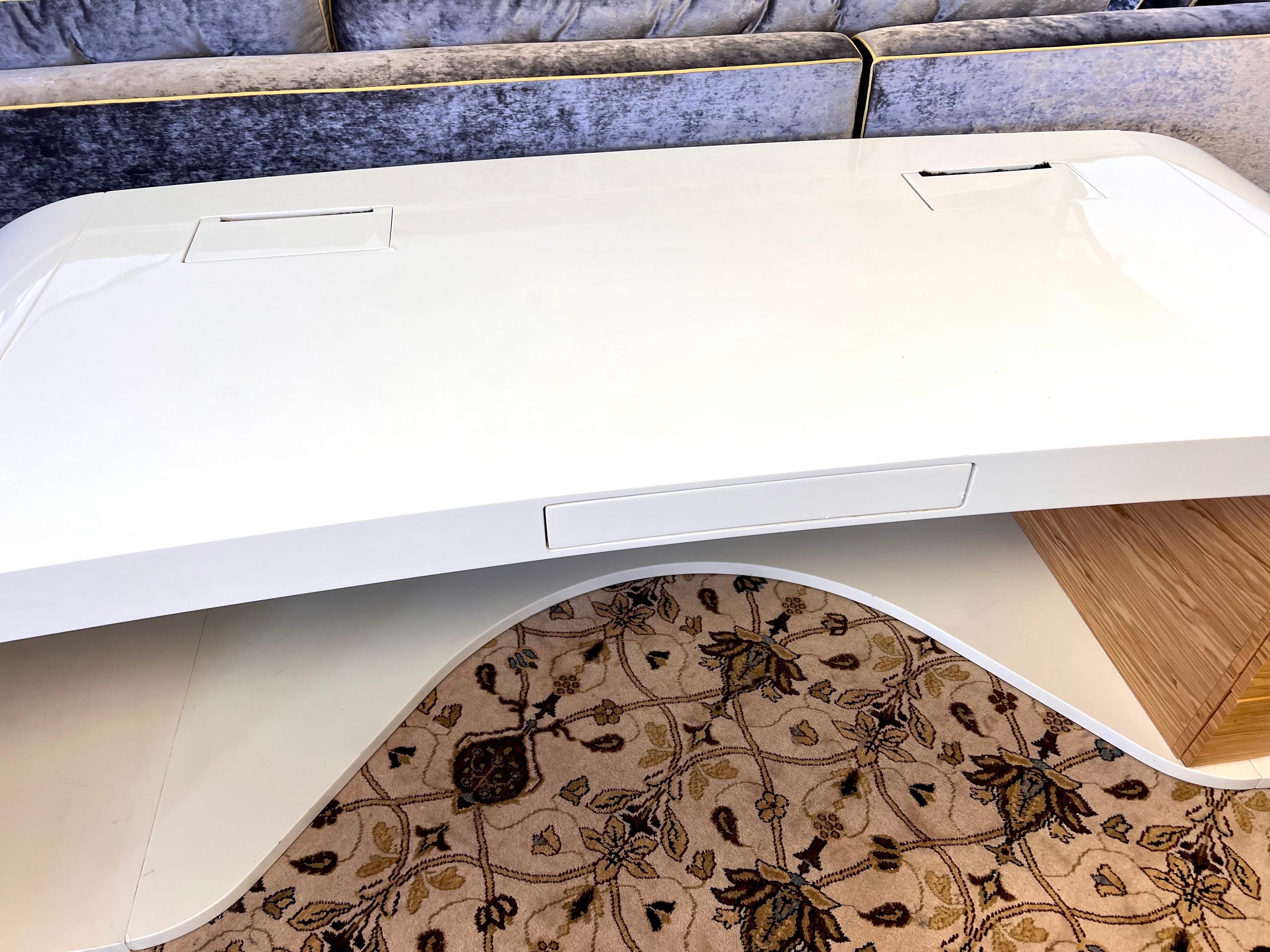 Stunning, large Goggle desk designed for future oriented managers and executives, able to mix functionality and elegance. The Goggle Desk is designed by Danny Venlet for Babini, Italy and retails for $17,000.00. The piece is finished on all side,