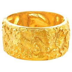 Organo-Chic Yellow Gold Swiss Bracelet