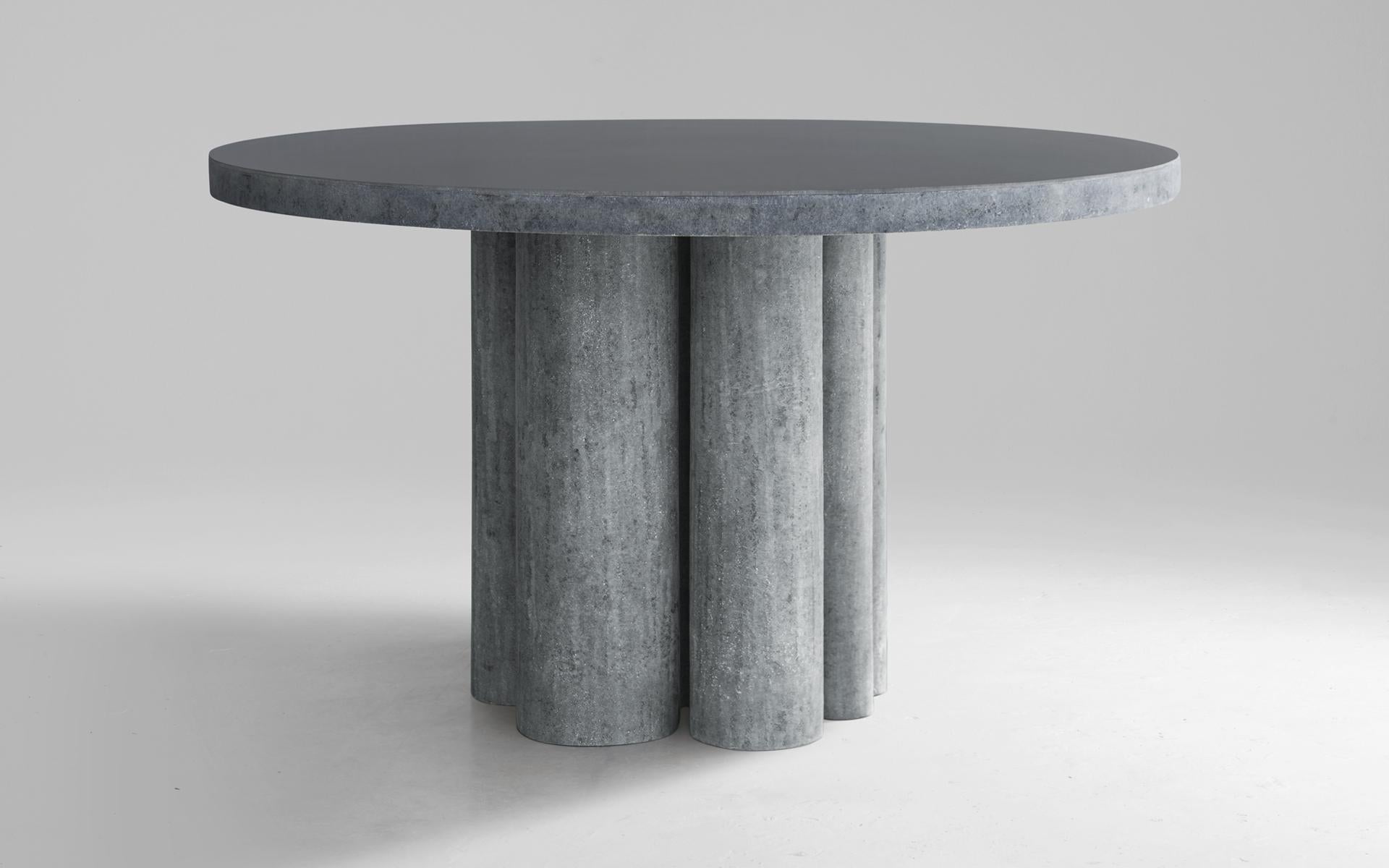 Modern Òrghen Table by Imperfettolab