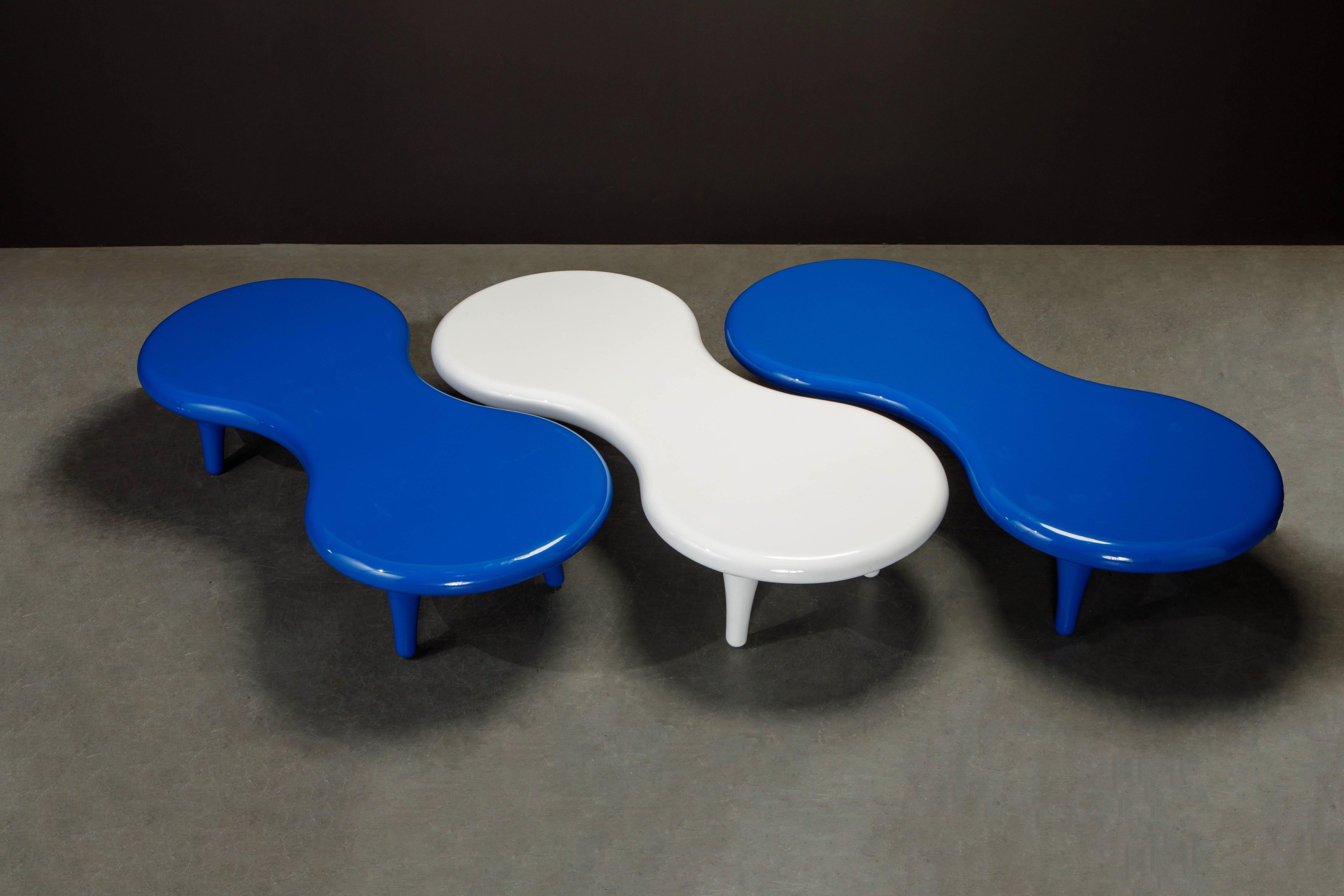 Table  cocktail en fibre de verre  Orgone  de Marc Newson pour Cappellini, Italie, signe 11