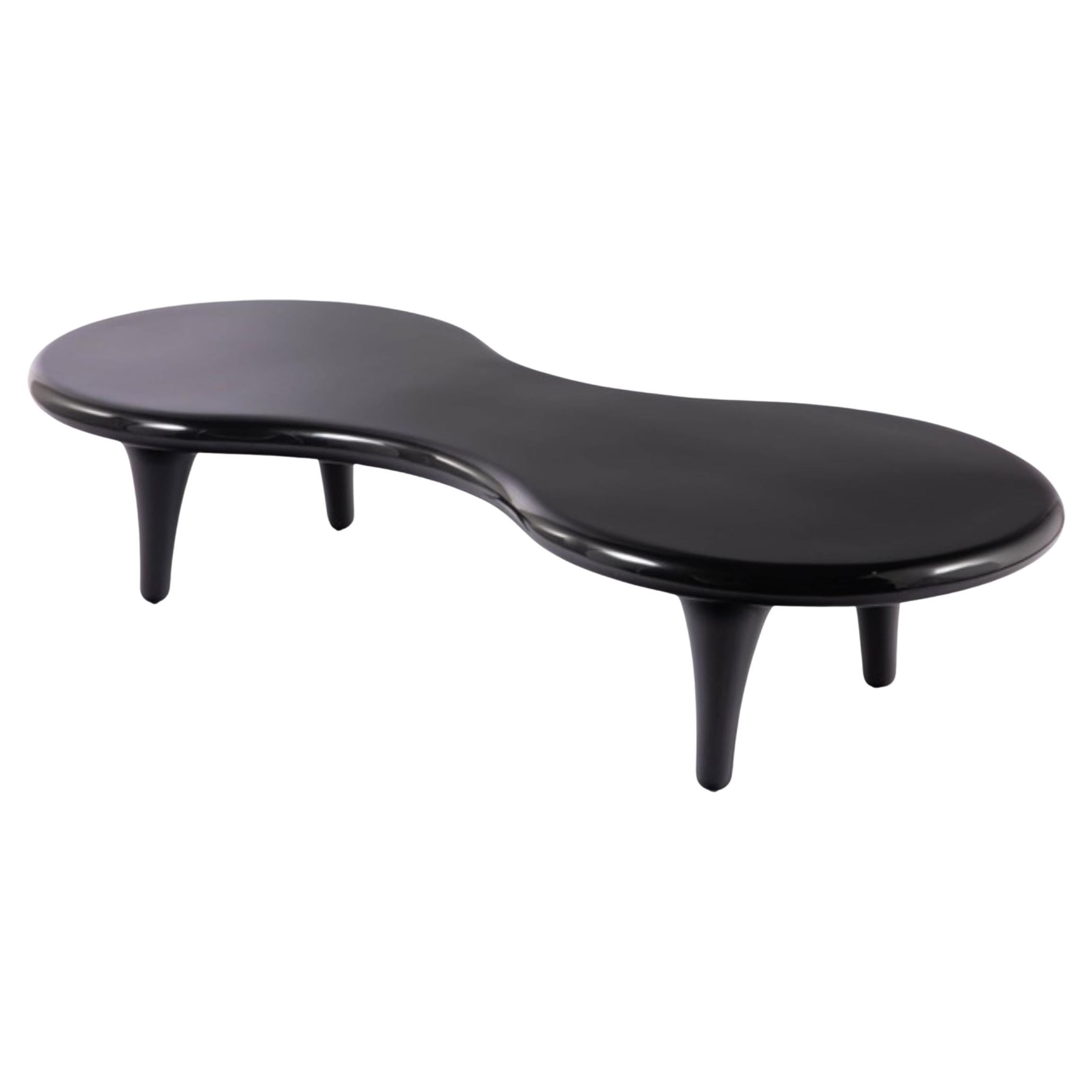 Mesa baja Orgone de fibra de vidrio de Marc Newson para Cappellini