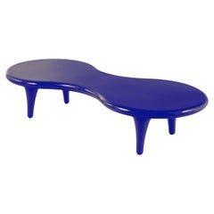 Mesa baja Orgone de fibra de vidrio de Marc Newson para Cappellini