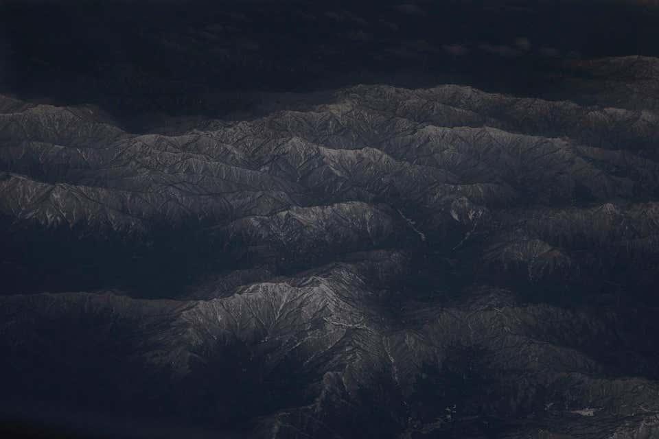 Hiroshima Sleepless Nights, Coming Down 01