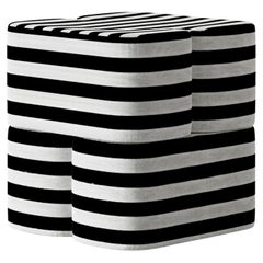 ORI Hocker Schwarz-Weiß gestreift von Hermhaus ORI Hocker Schwarz-Weiß gestreift von Hermhaus