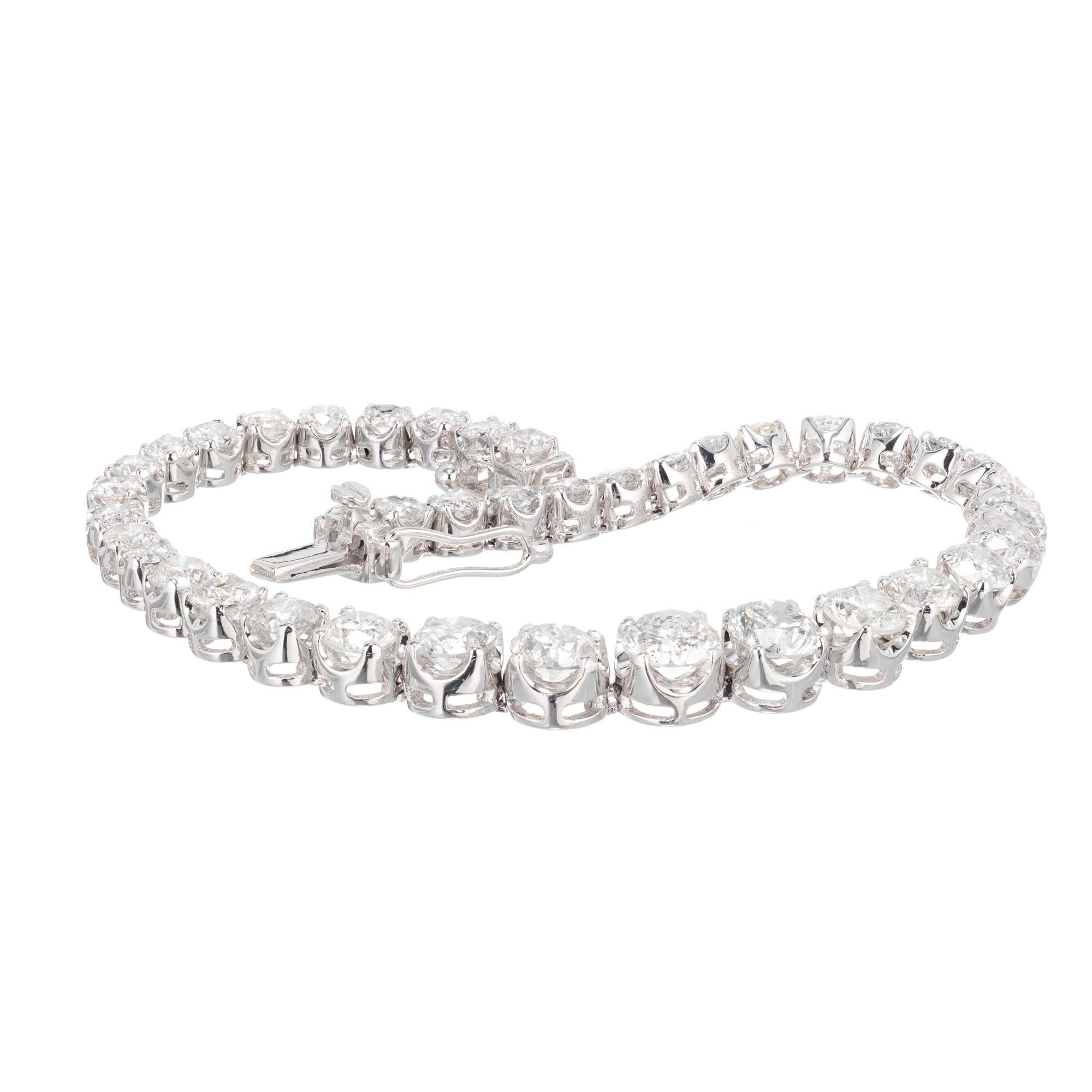 Orianne graduated hinged link Diamond bracelet 8.00ct total, F color, SI2 – I1 clarity bright white and sparkly. Built in catch.

39 round brilliant full cut Diamonds, approx. total weight 8.00cts, F, SI2 – I1 
Length: 7 inches – Width: 6.38mm –