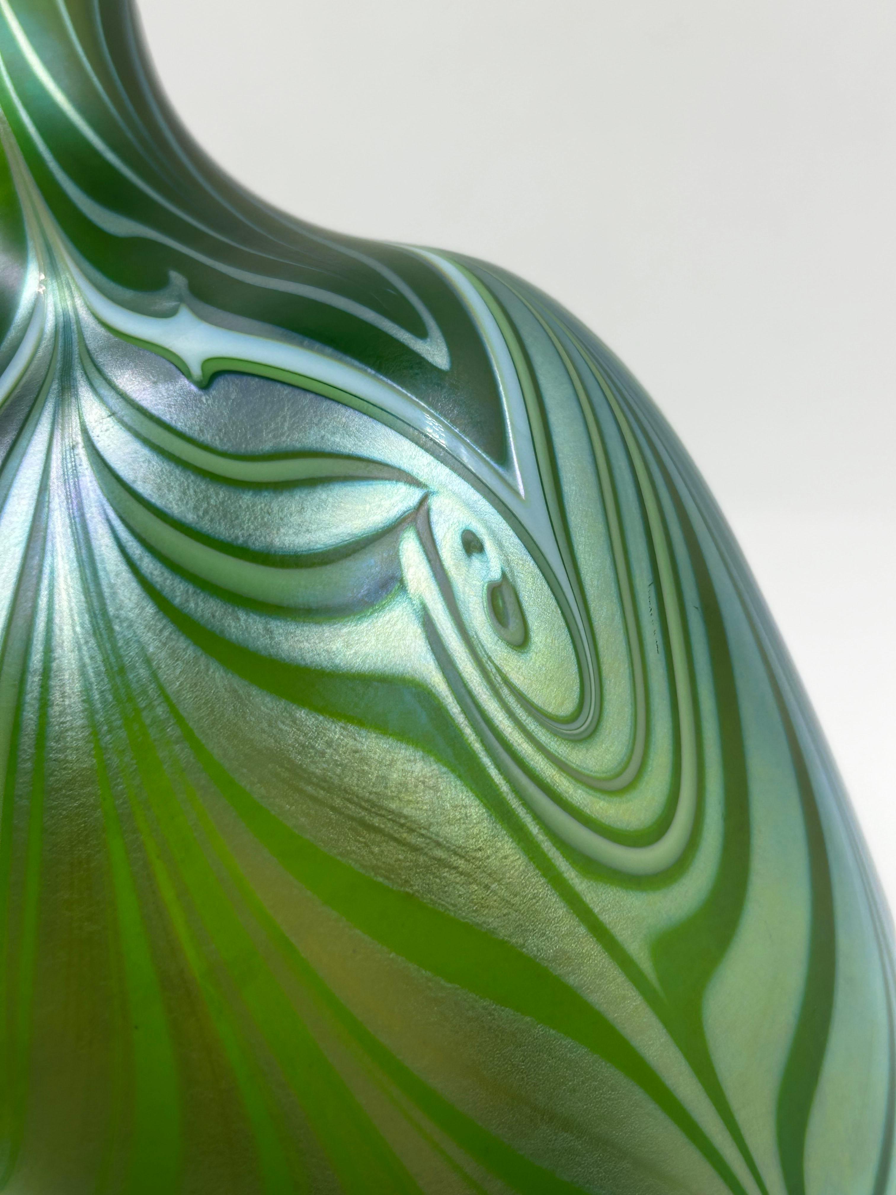 Fatto a mano Vaso di vetro artistico Orient & Flume in vendita