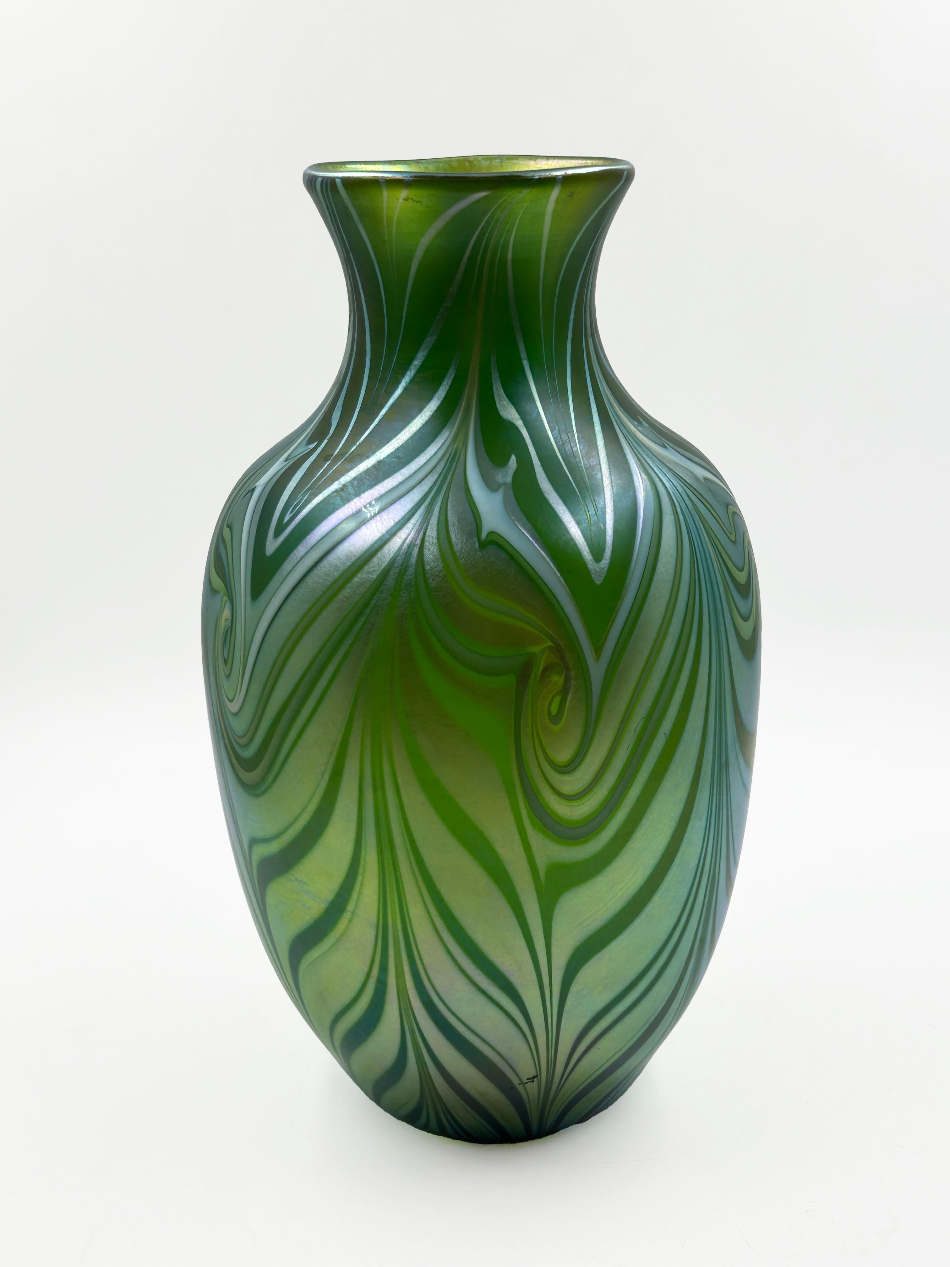 Vaso di vetro artistico Orient & Flume In condizioni buone in vendita a Autonomous City Buenos Aires, CABA