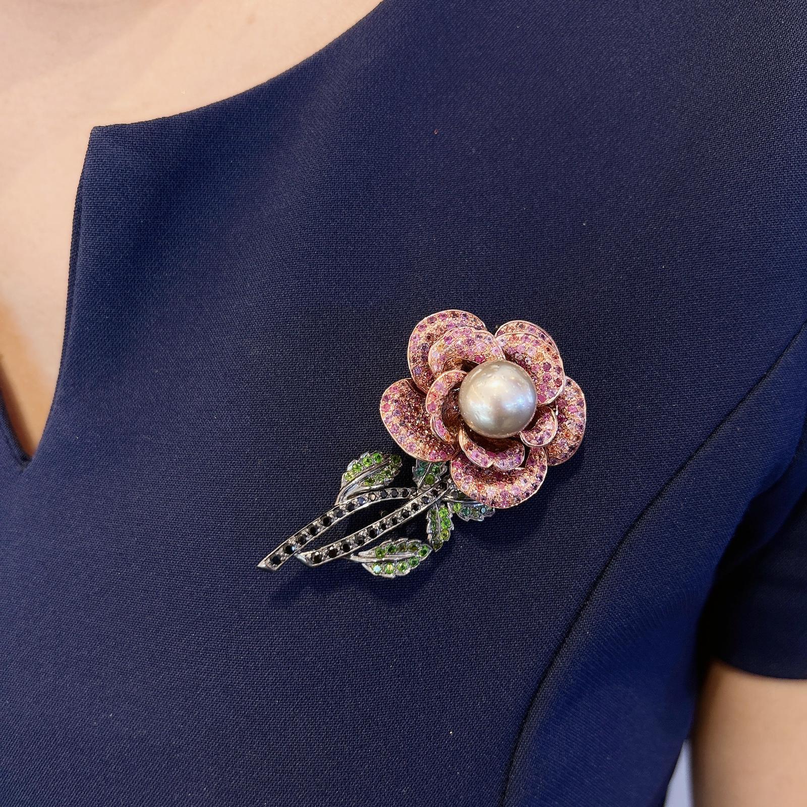 “Orient” Pink Sapphire & Pearl Brooch Set in 22k Gold & Silver For Sale 7