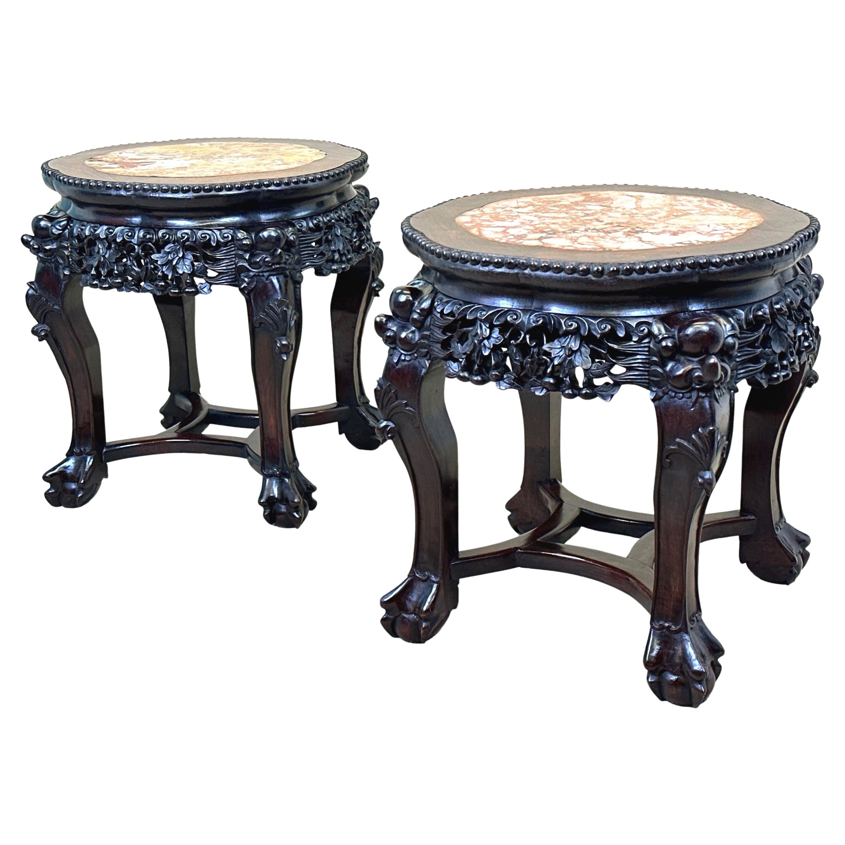 Paire de tables basses orientales du XIXe siècle