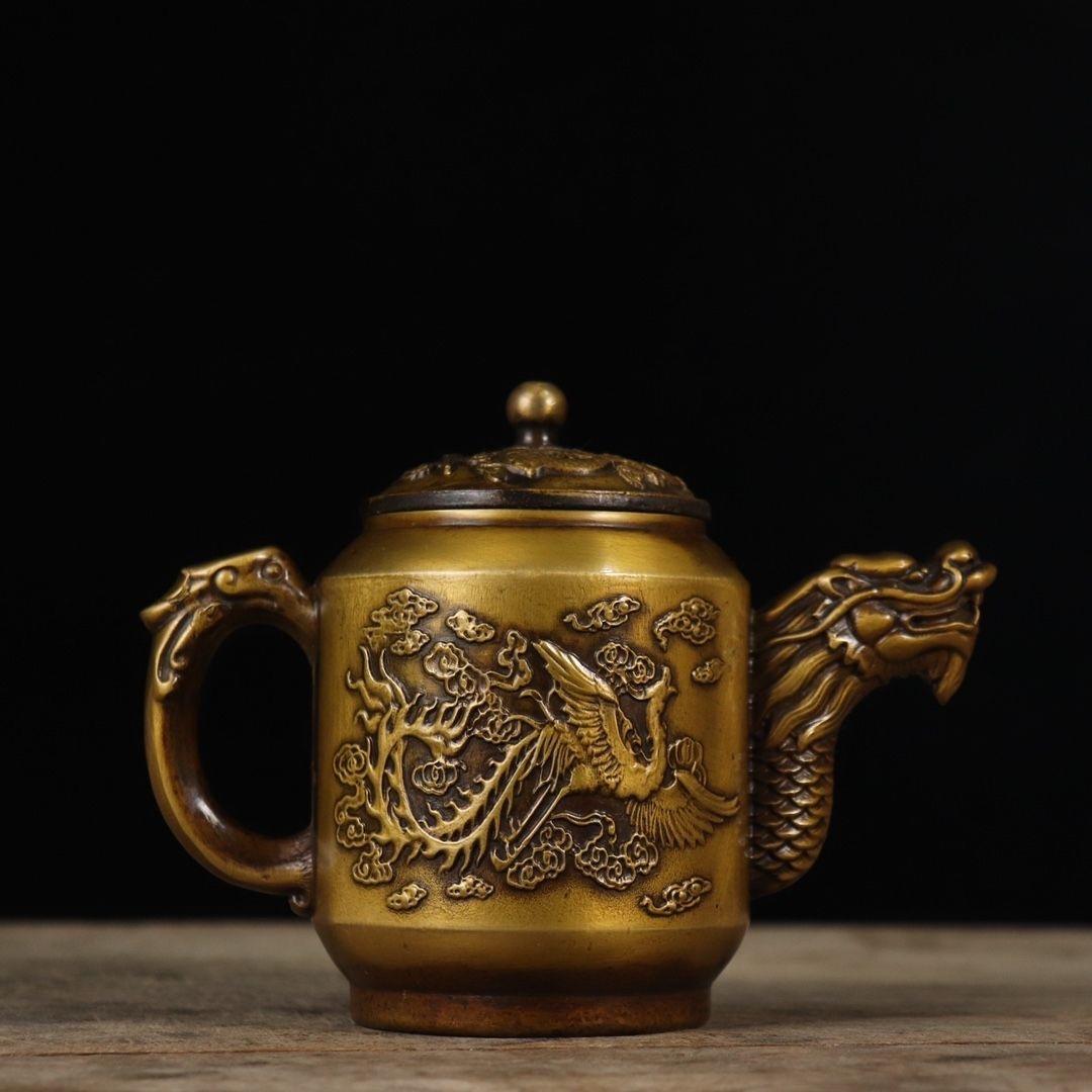 Big Size Antique Chinese Bronze Teapot  Wine Pot with Dragon Phoenix Decoration In Good Condition For Sale In 景德镇市, CN
