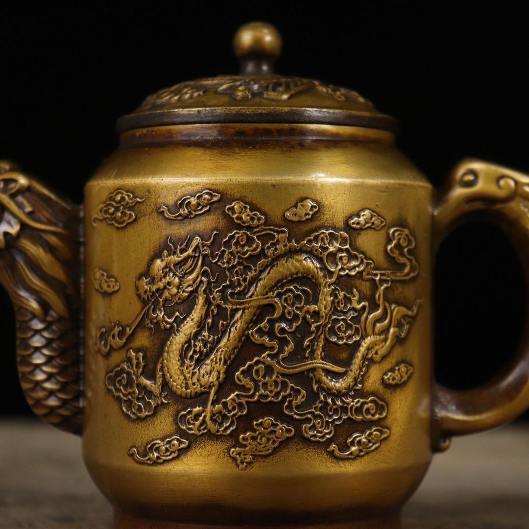 Big Size Antique Chinese Bronze Teapot  Wine Pot with Dragon Phoenix Decoration For Sale 2