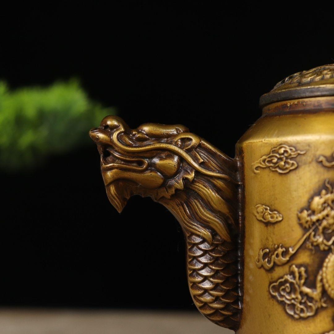Big Size Antique Chinese Bronze Teapot  Wine Pot with Dragon Phoenix Decoration For Sale 3