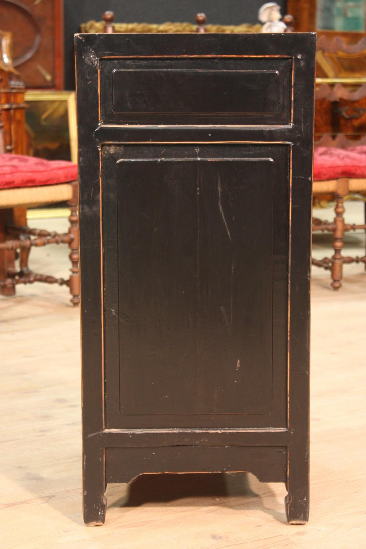 Oriental Bedside Table in Black Lacquered Wood, 20th Century For Sale 2