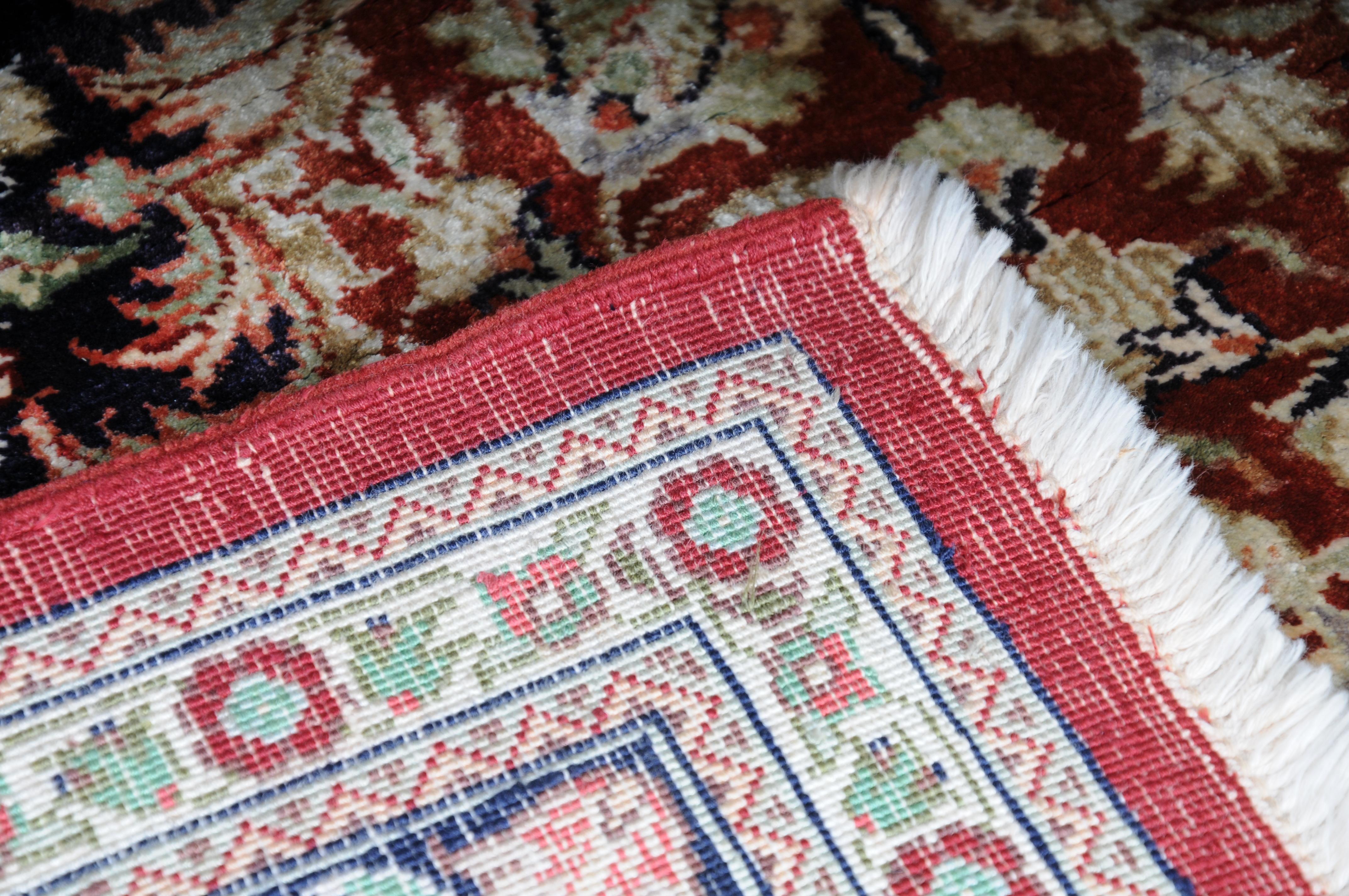 Oriental carpet/china bridge silk 20th century For Sale 7