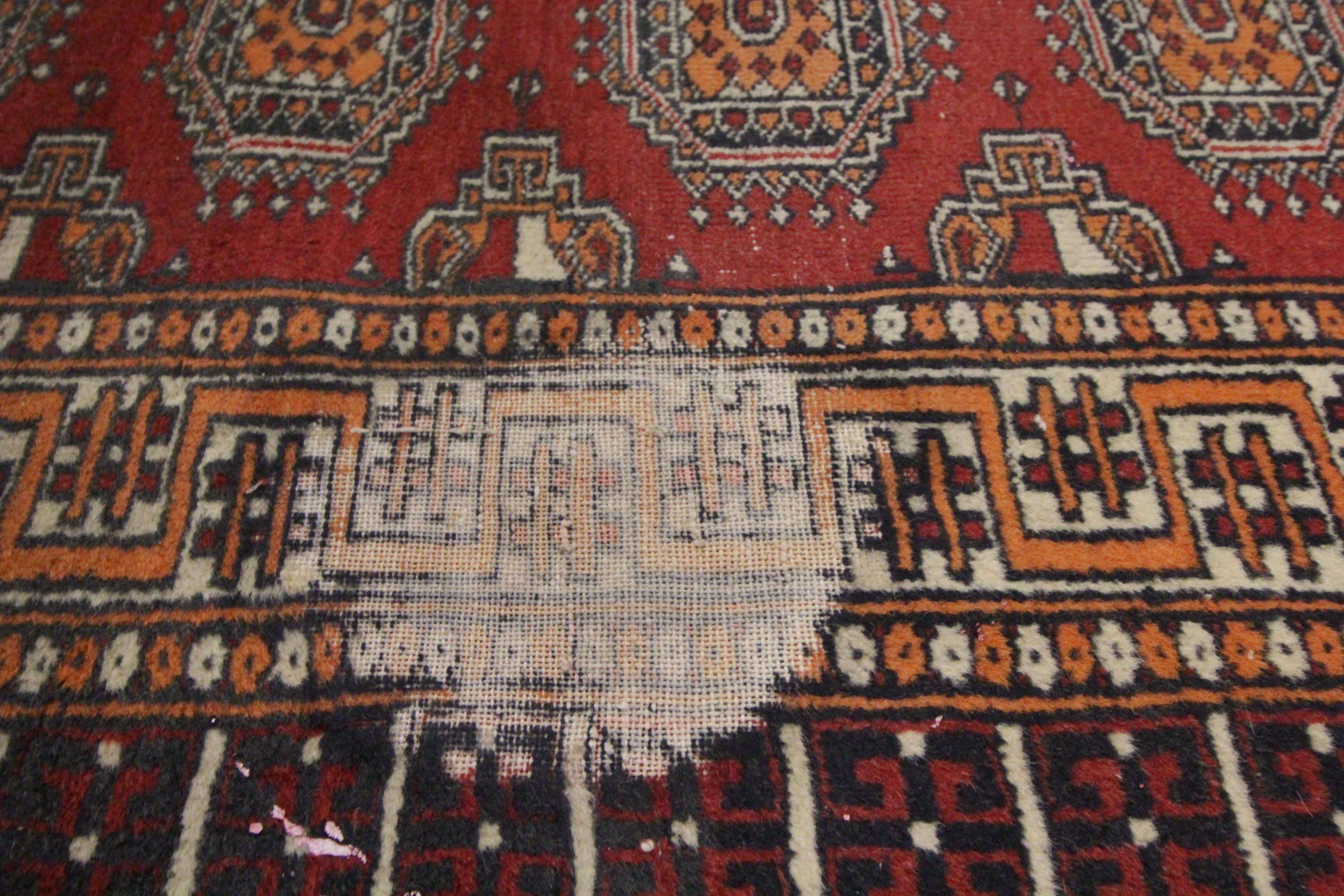 Mid-20th Century Oriental Carpet Living Room Rug Old Wool Handwoven Traditional Rug For Sale