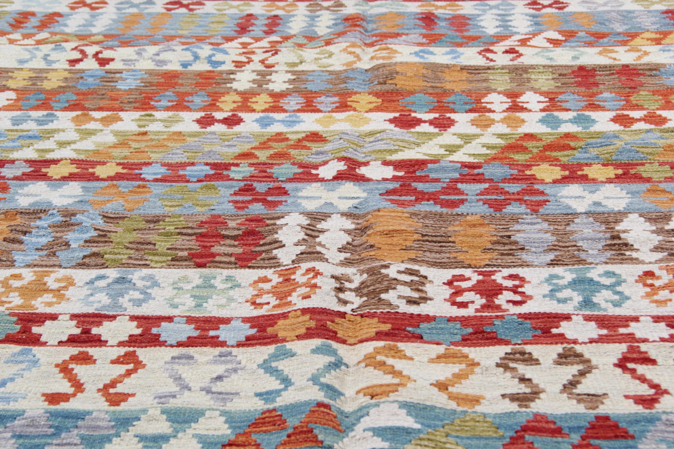 Oriental Carpet Traditional Afghan Kilim Rug Multicolored Wool Rug In Excellent Condition For Sale In Hampshire, GB