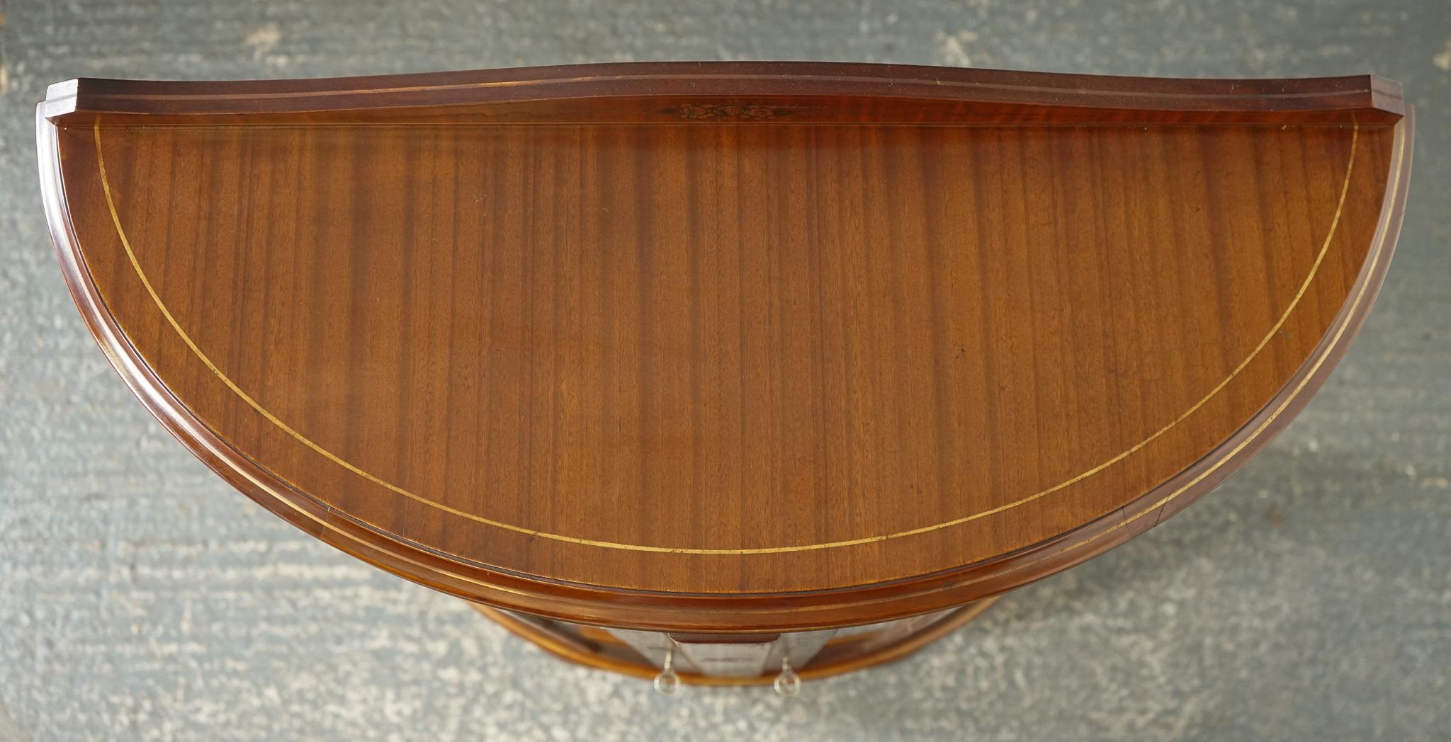 mueble vitrina oriental chino con estantes de cristal en venta 7