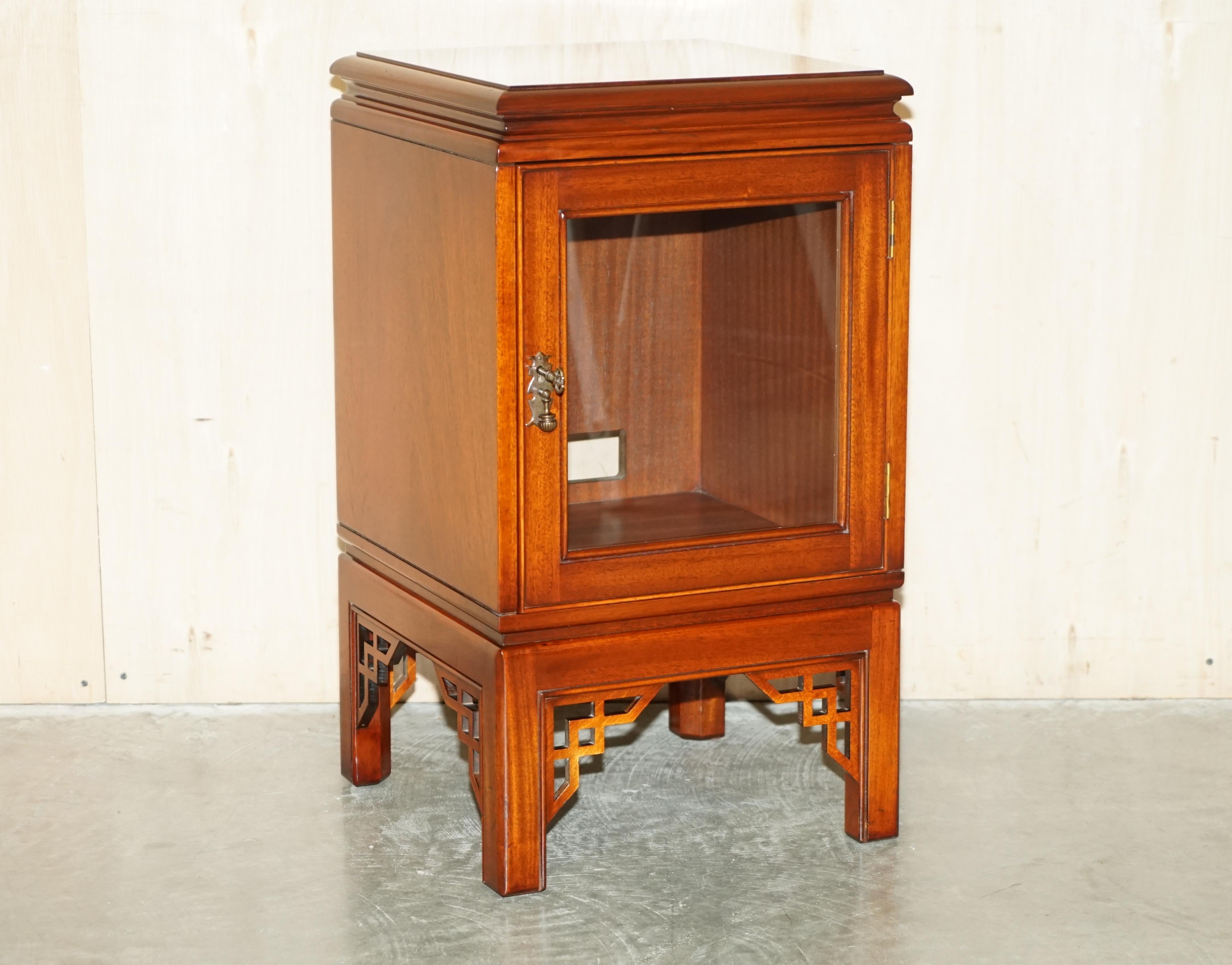 Royal House Antiques

Royal House Antiques is delighted to offer for sale this lovely Oriental style side table cabinet designed for media box / games console storage 

Please note the delivery fee listed is just a guide, it covers within the M25