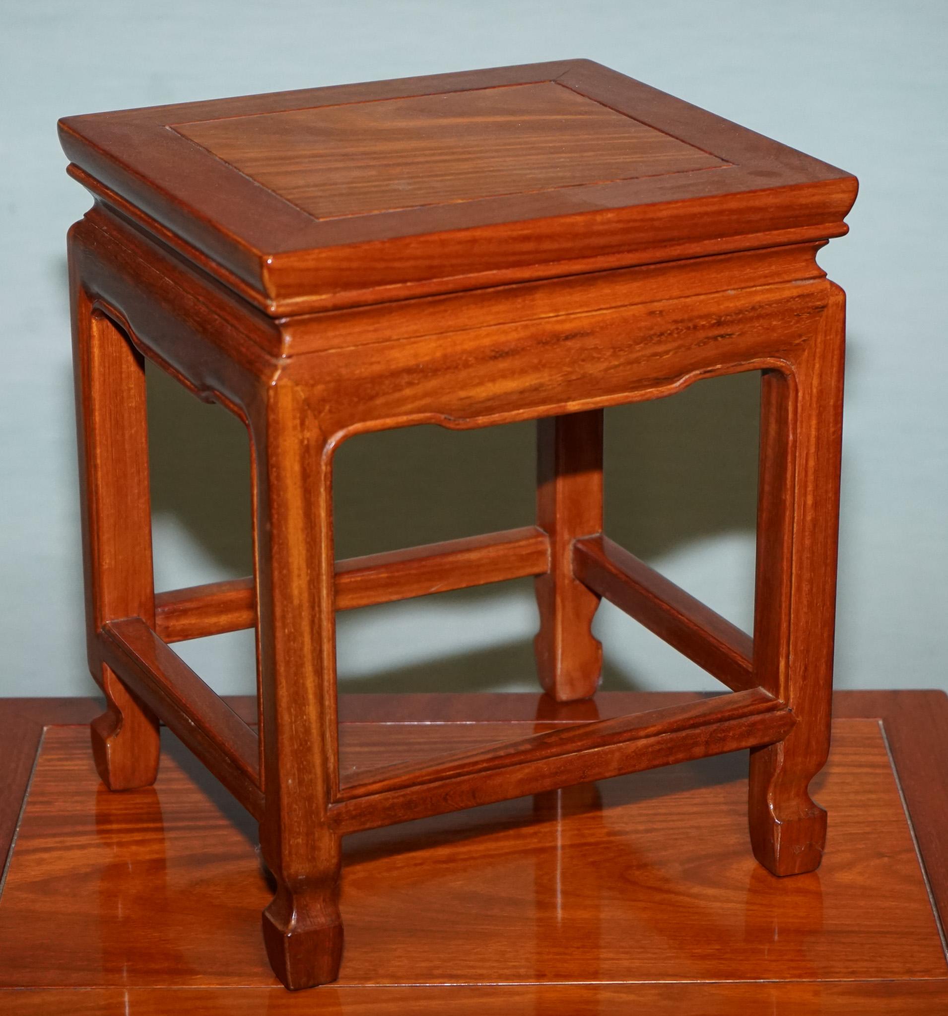 ORIENTAL CHINESE TEAK NEST OF FOUR TABLES WITH CARVED DETAiLS For Sale 5