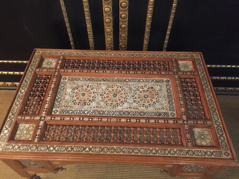 Table à Jeux Syrien En Marqueterie
