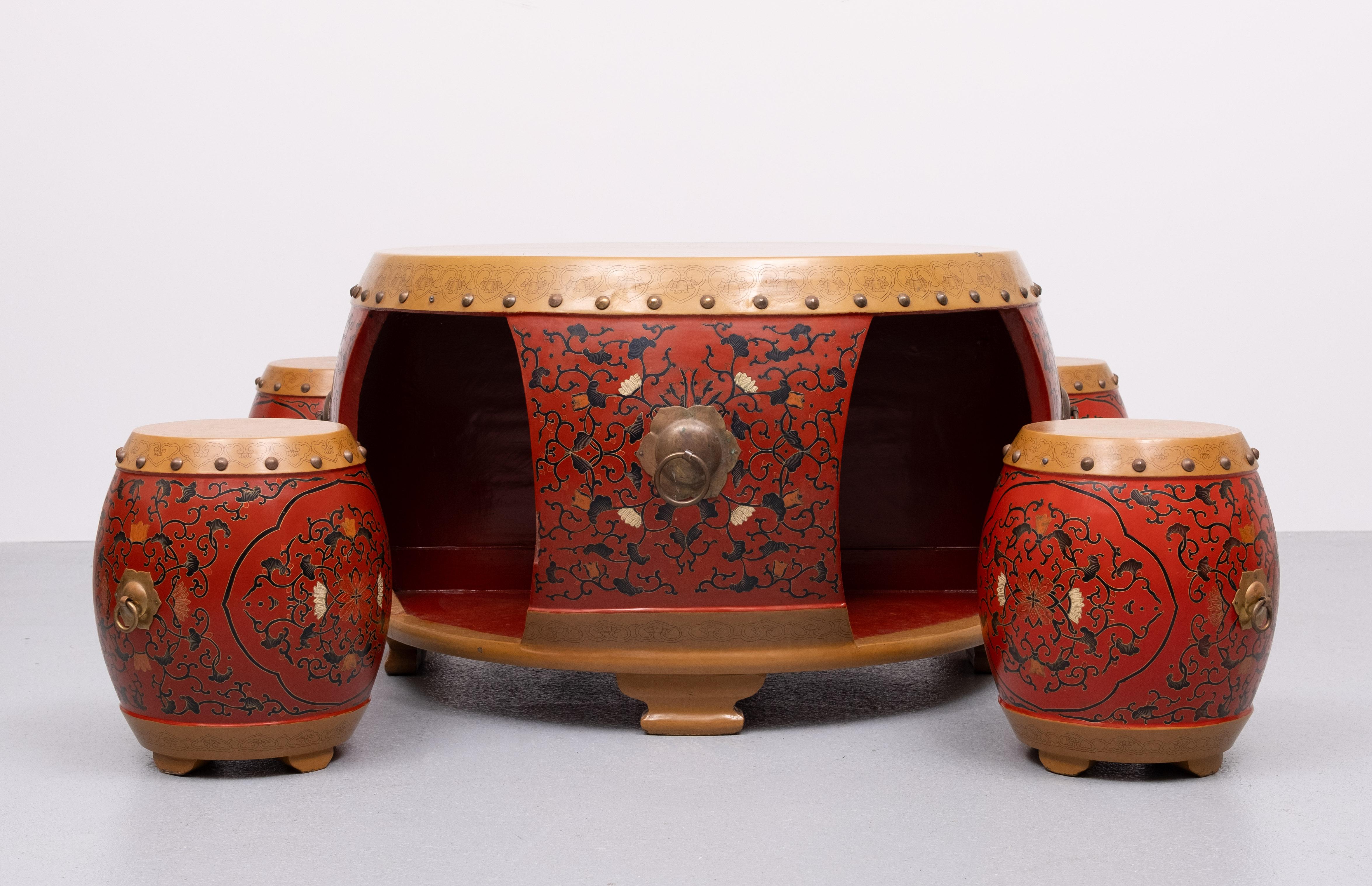 Chinoiserie Oriental Drum Table with 4 little stools  1960s For Sale