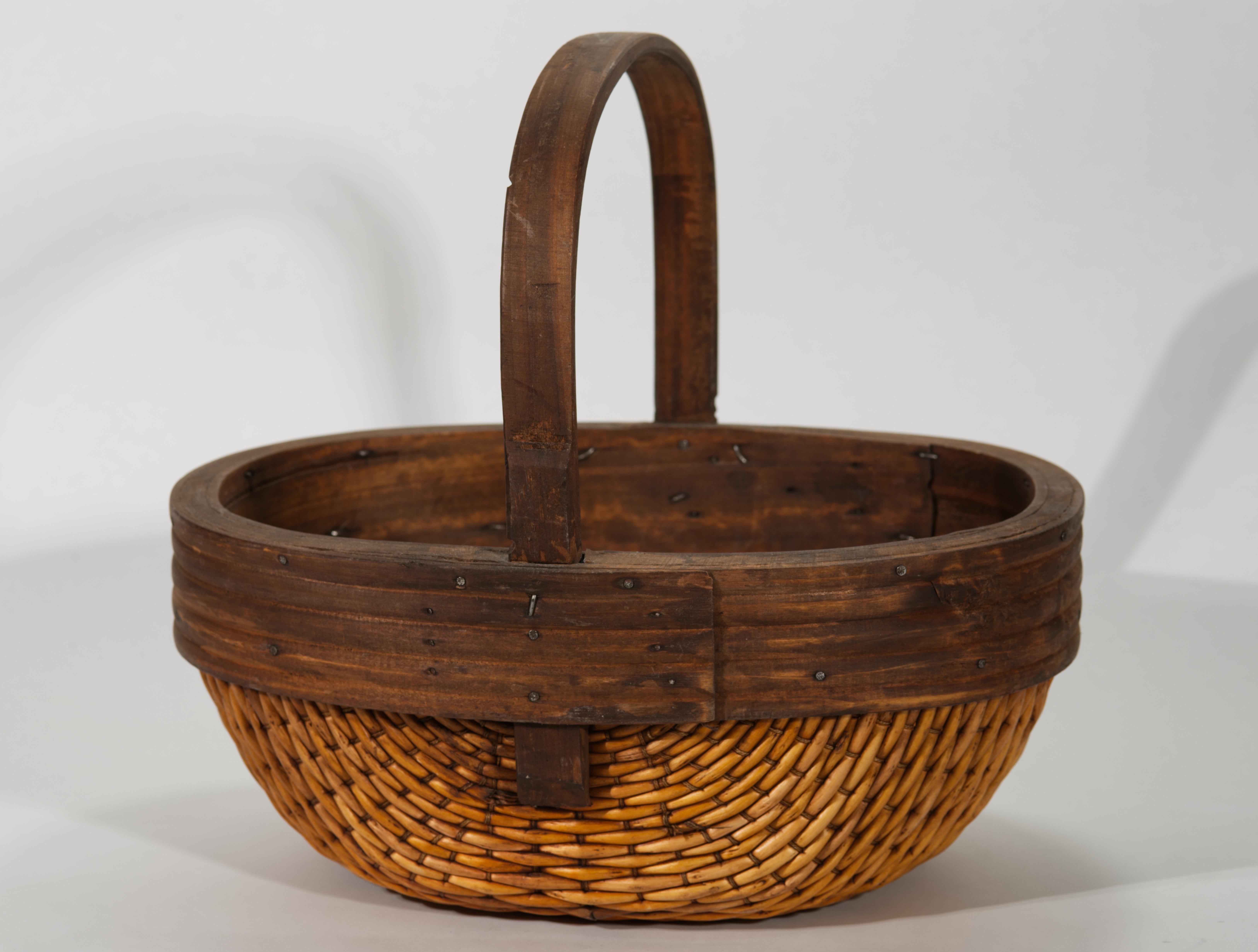Cesta oriental de pescador con asa grande de madera Asiático en venta