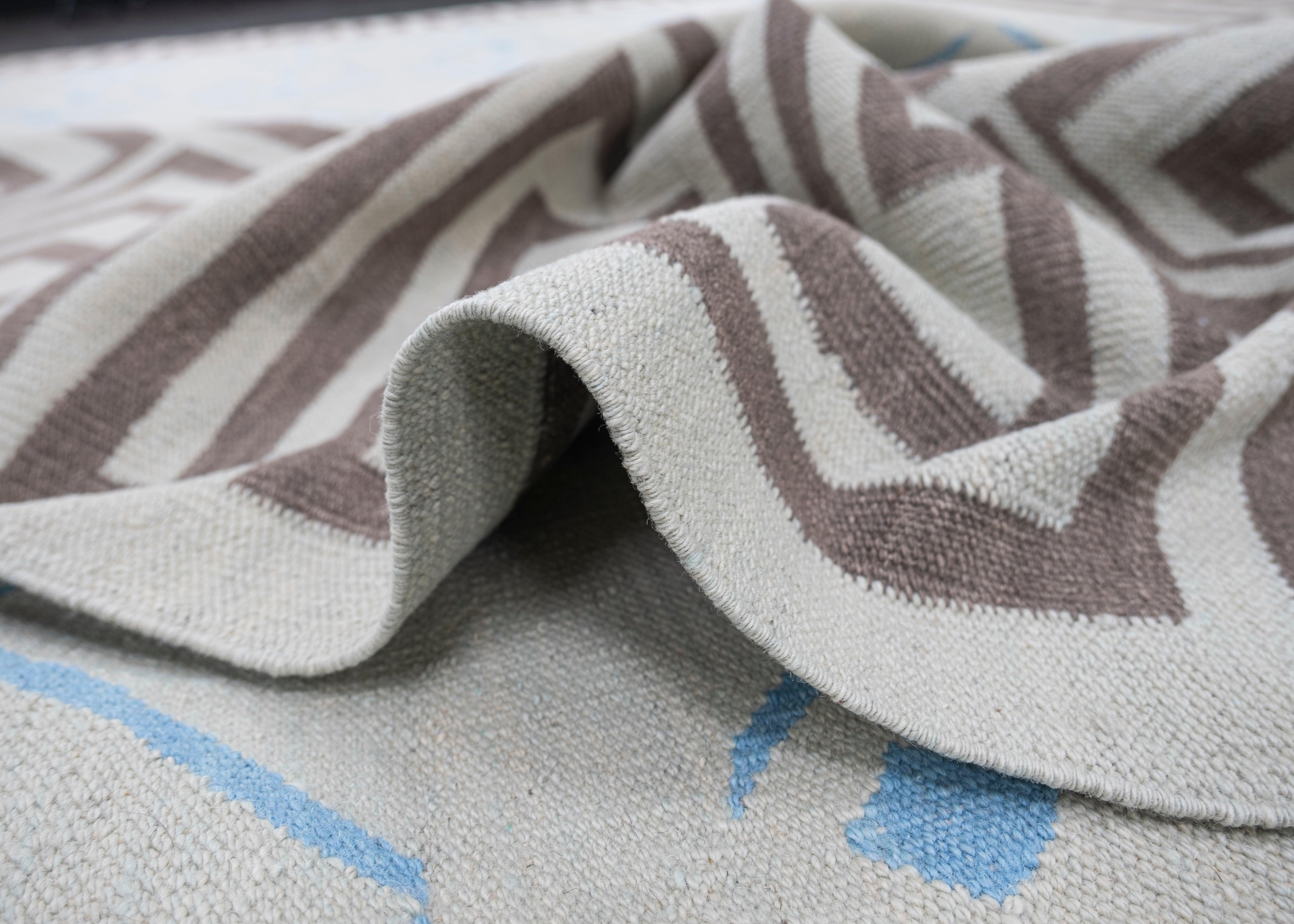 Contemporary Oriental Flat Weave Turkish Kilim Rug 11' x 13'7