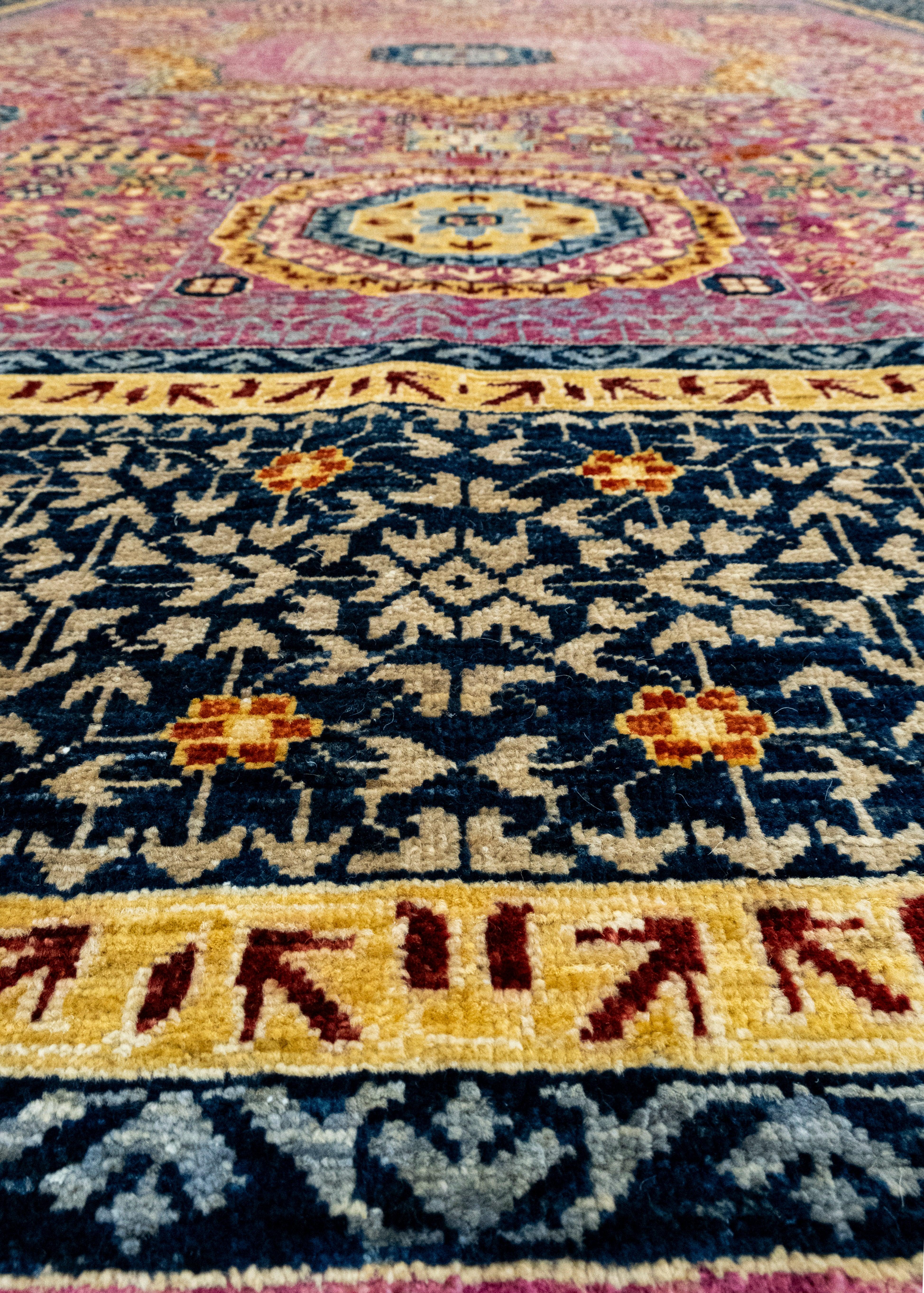 Tapis oriental noué à la main 9'3