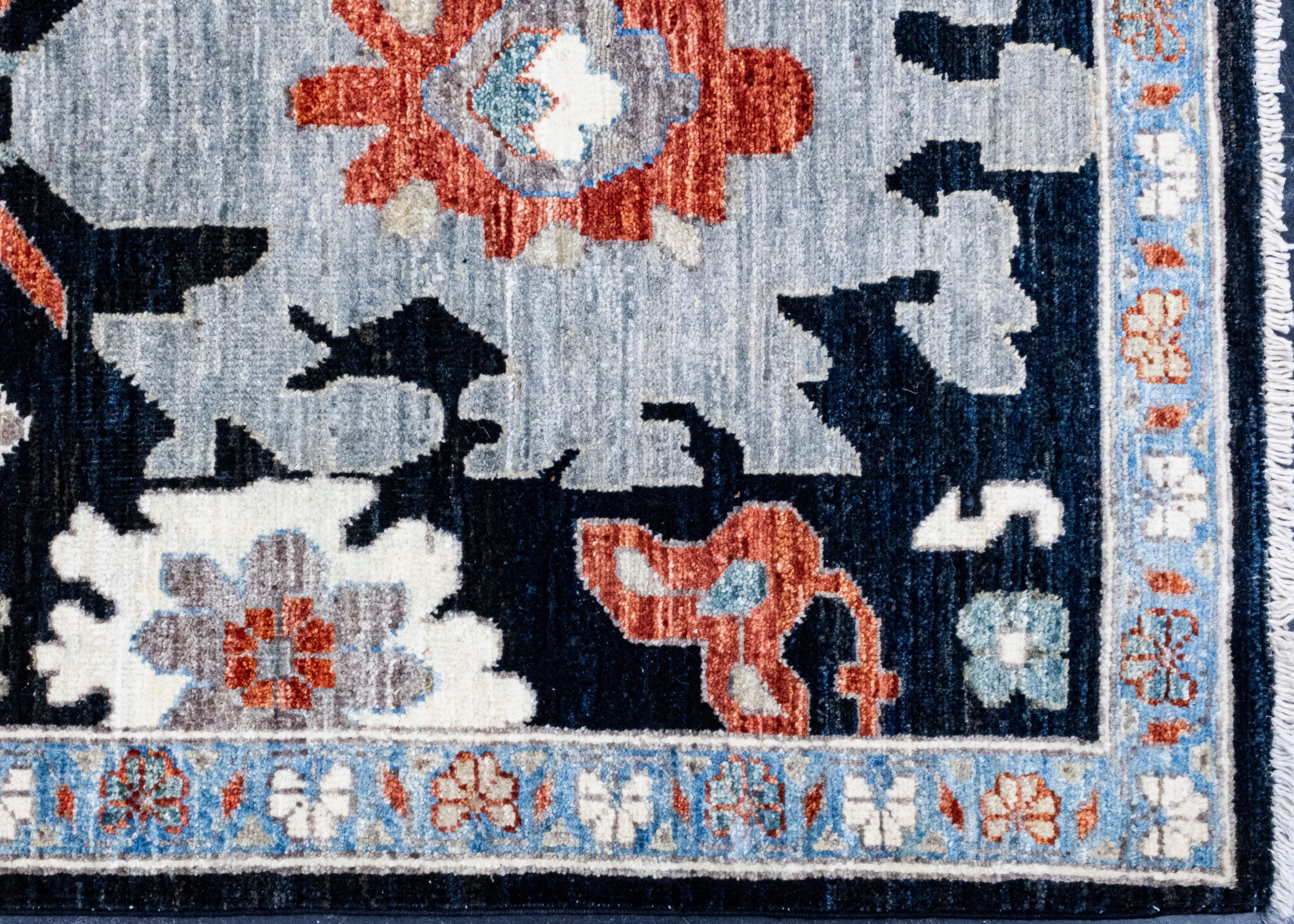Orientalischer handgeknüpfter Teppich-Läufer 2'9