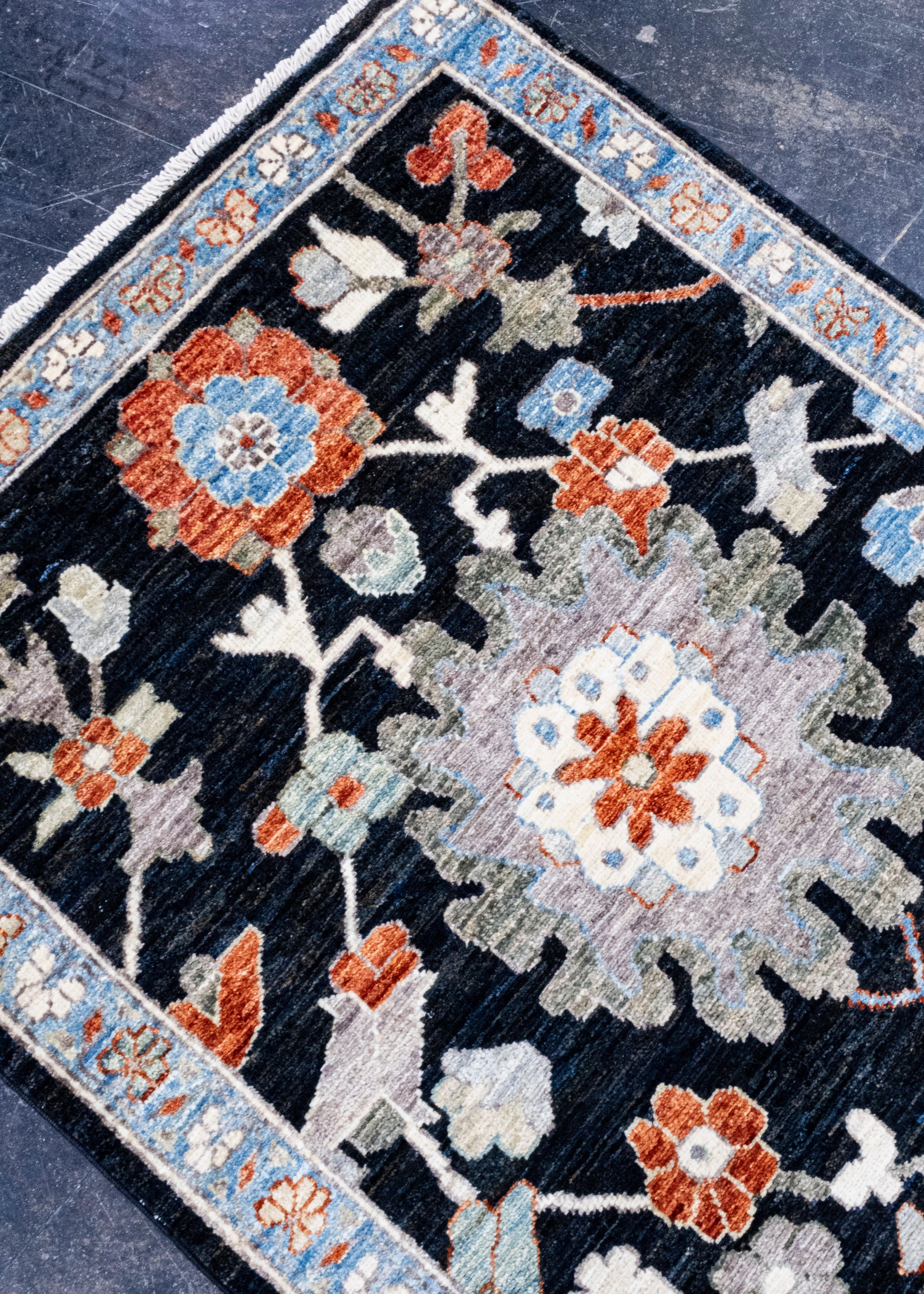 Orientalischer handgeknüpfter Teppich-Läufer 2'9