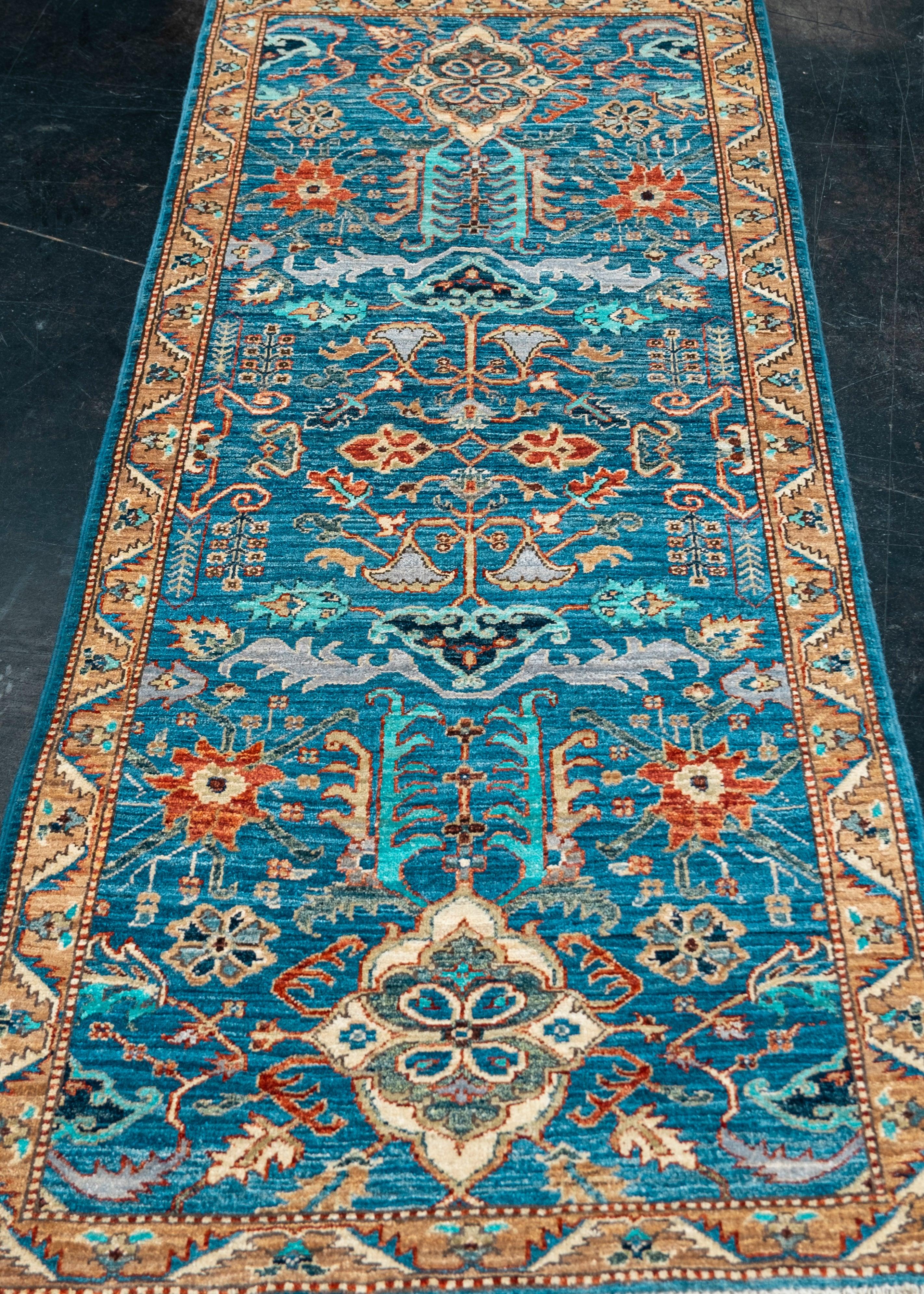 Orientalischer handgeknüpfter Läufer 2'7
