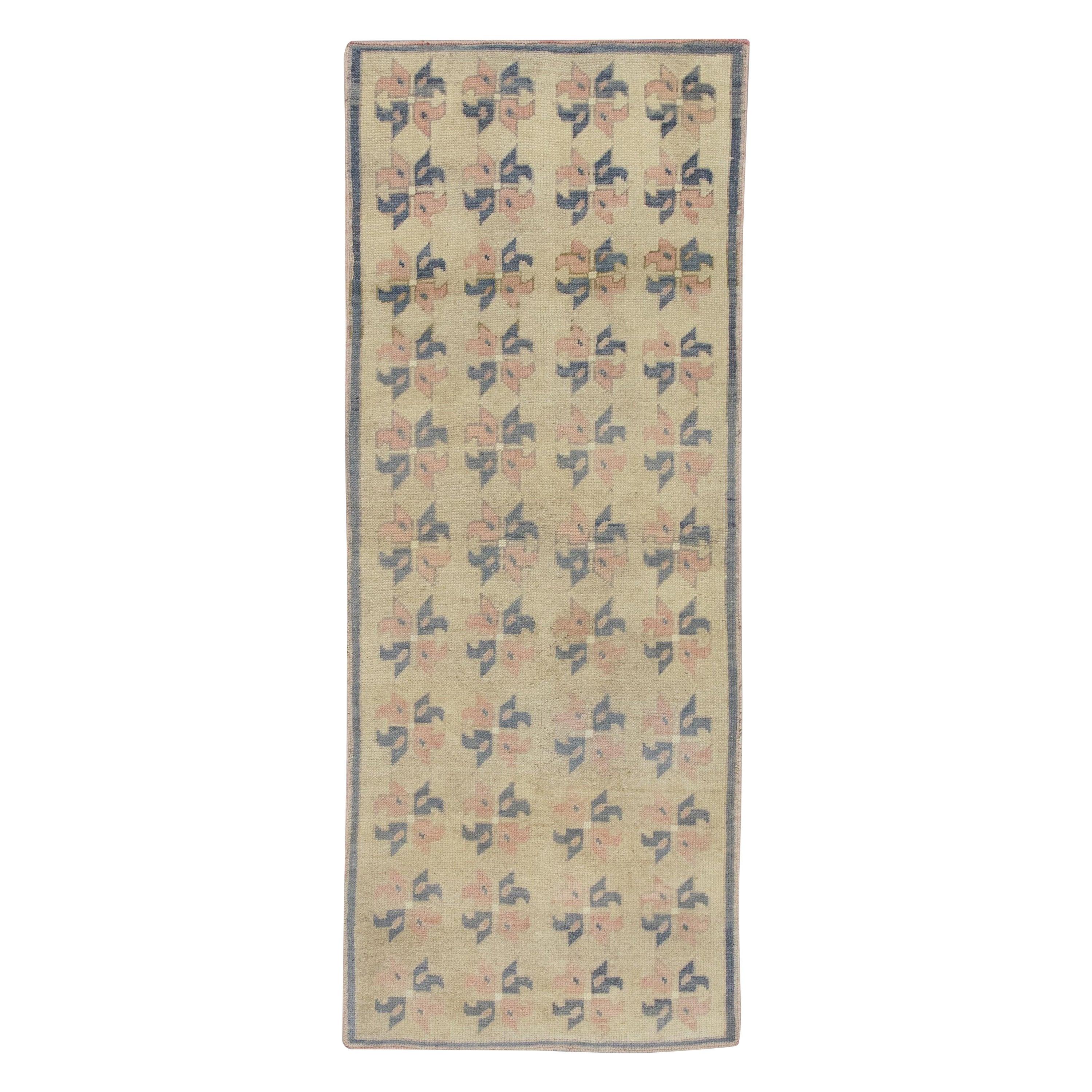 Alfombra Oriental Anatolia Turca Anudada a Mano 2
9" x 7
2" #341 en venta