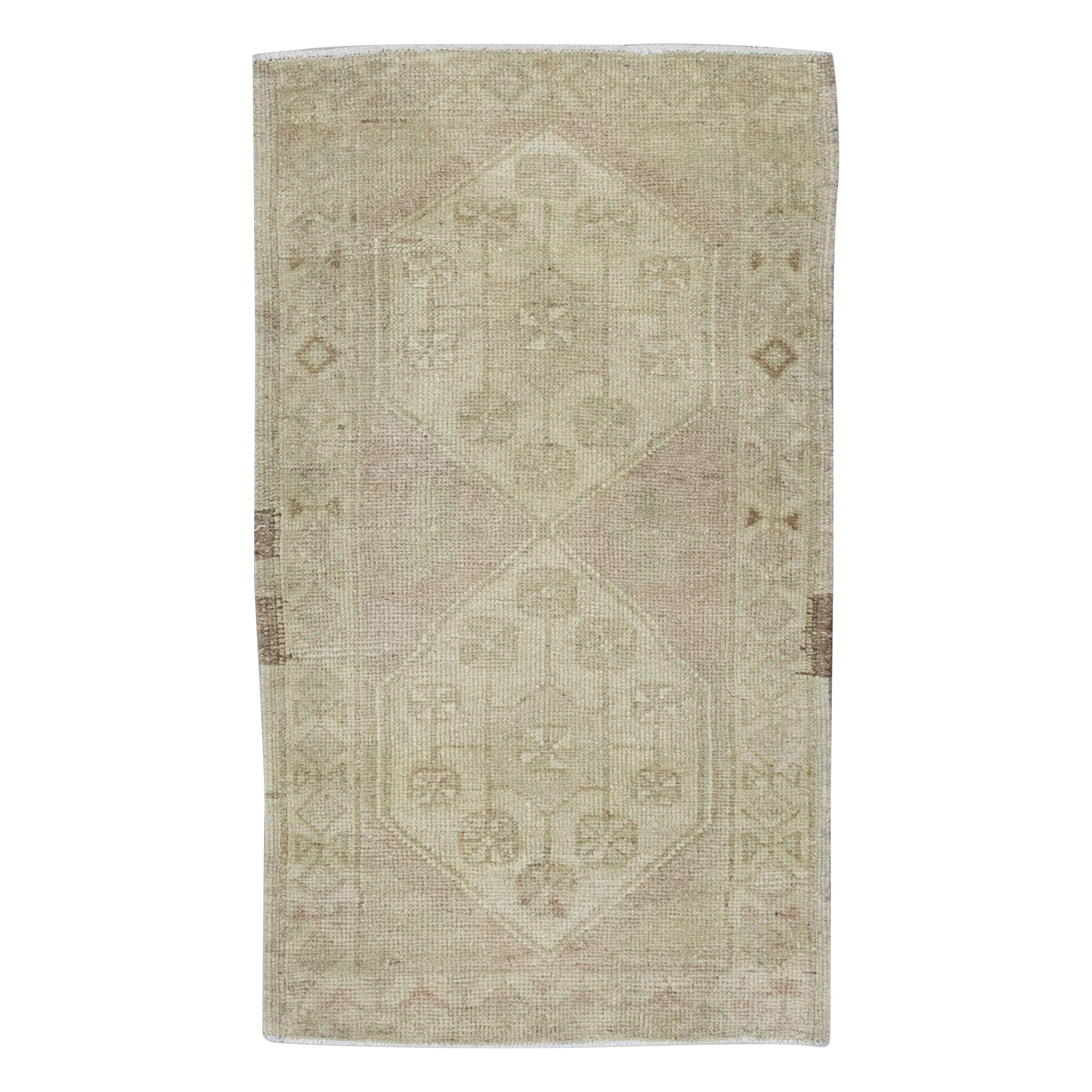Orientalischer handgeknüpfter türkischer Miniteppich 1'10" x 3'1" #8424