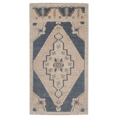 Orientalischer handgeknüpfter türkischer Miniteppich 1'5" x 2'8" #27