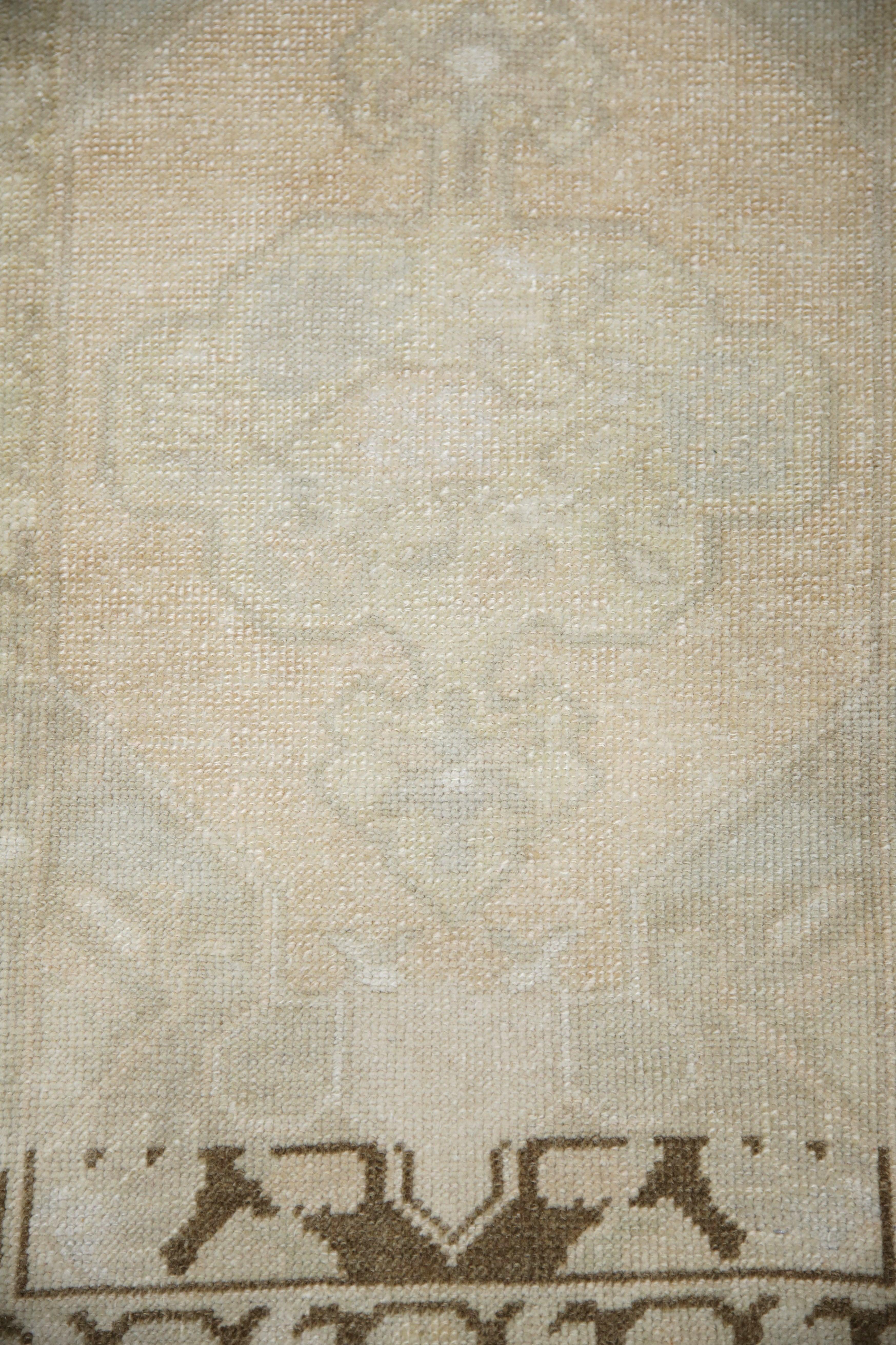 Oriental Hand Knotted Turkish Mini Rug 1'6