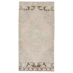 Mini tapis turc noué à la main 1'6" x 2'11" n° 39