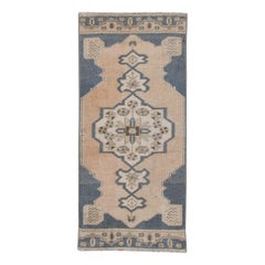 Orientalischer handgeknüpfter türkischer Miniteppich 1'6" x 3'2" #24