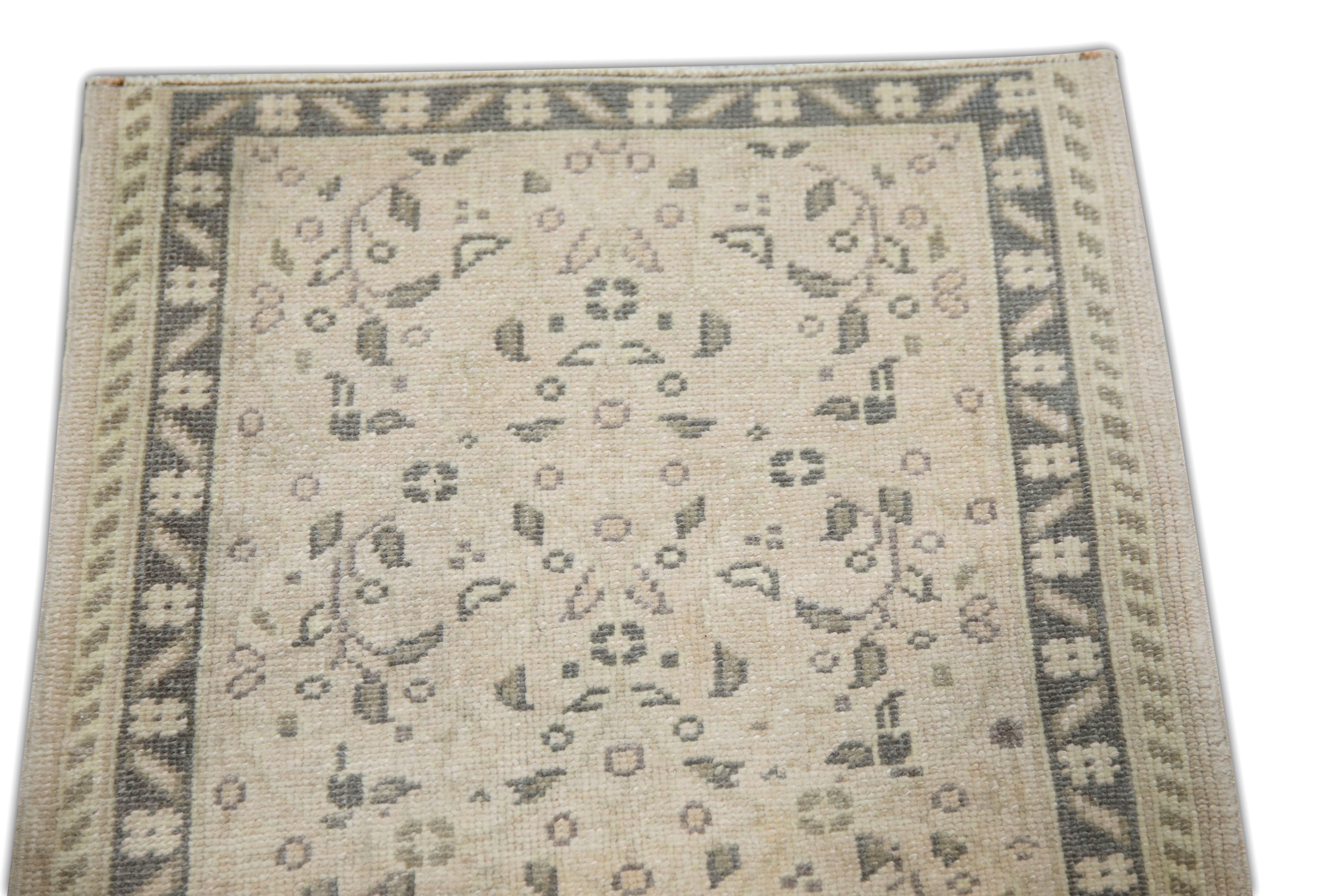 Hand-Knotted Oriental Hand Knotted Turkish Mini Rug 1'9