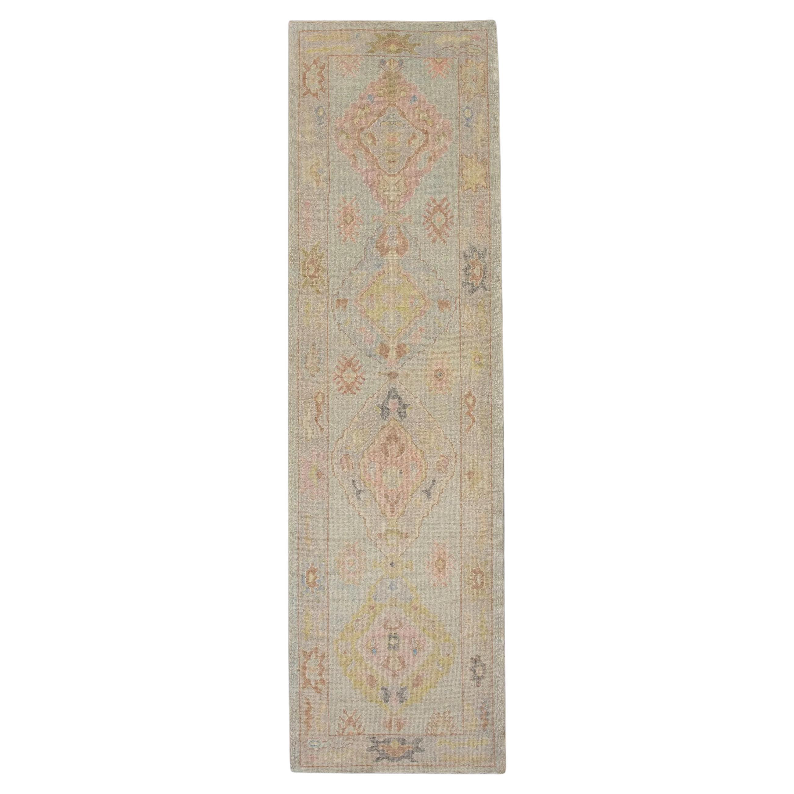 Orientalischer handgeknüpfter türkischer Oushak-Teppich 3' x 10'5" #5952 im Angebot