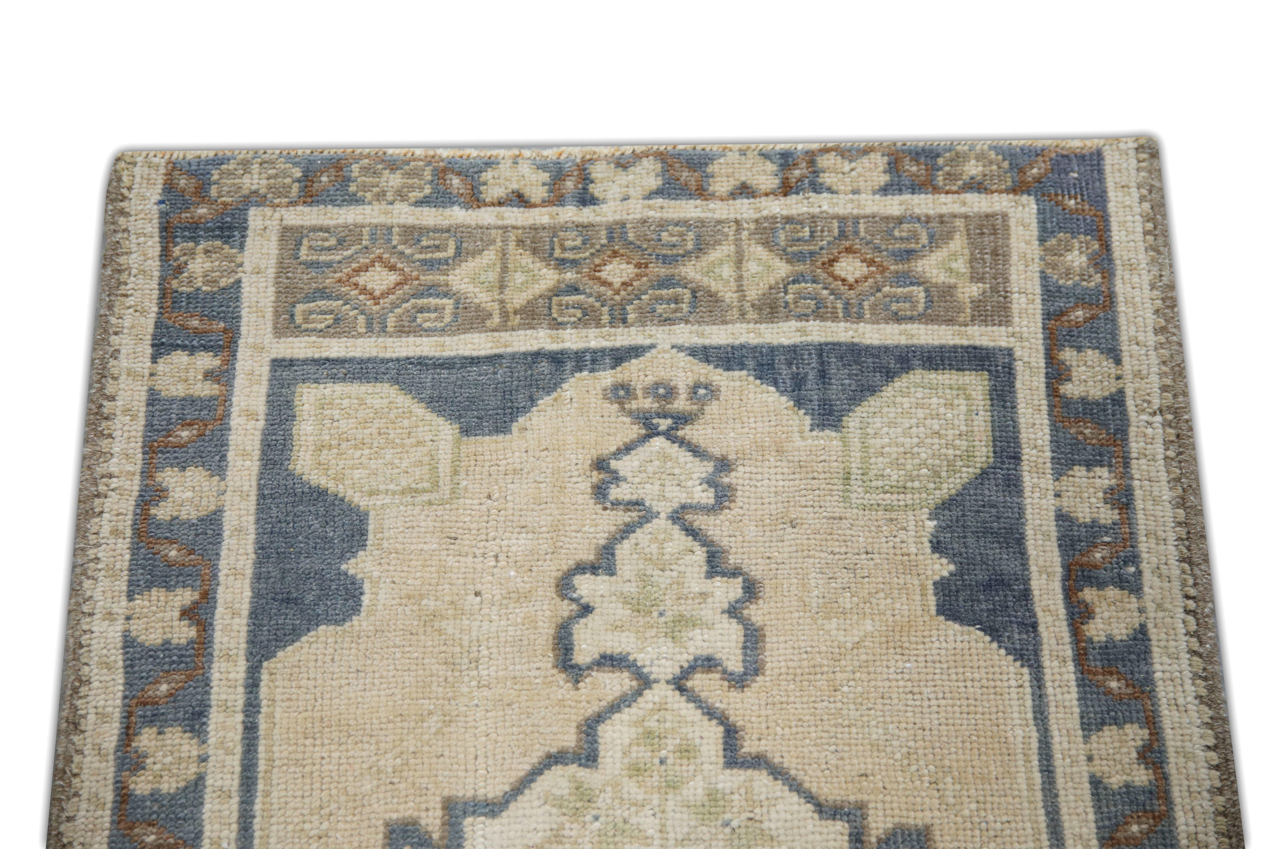 Hand-Knotted Oriental Hand Knotted Vintage Turkish Mini Rug 1'10