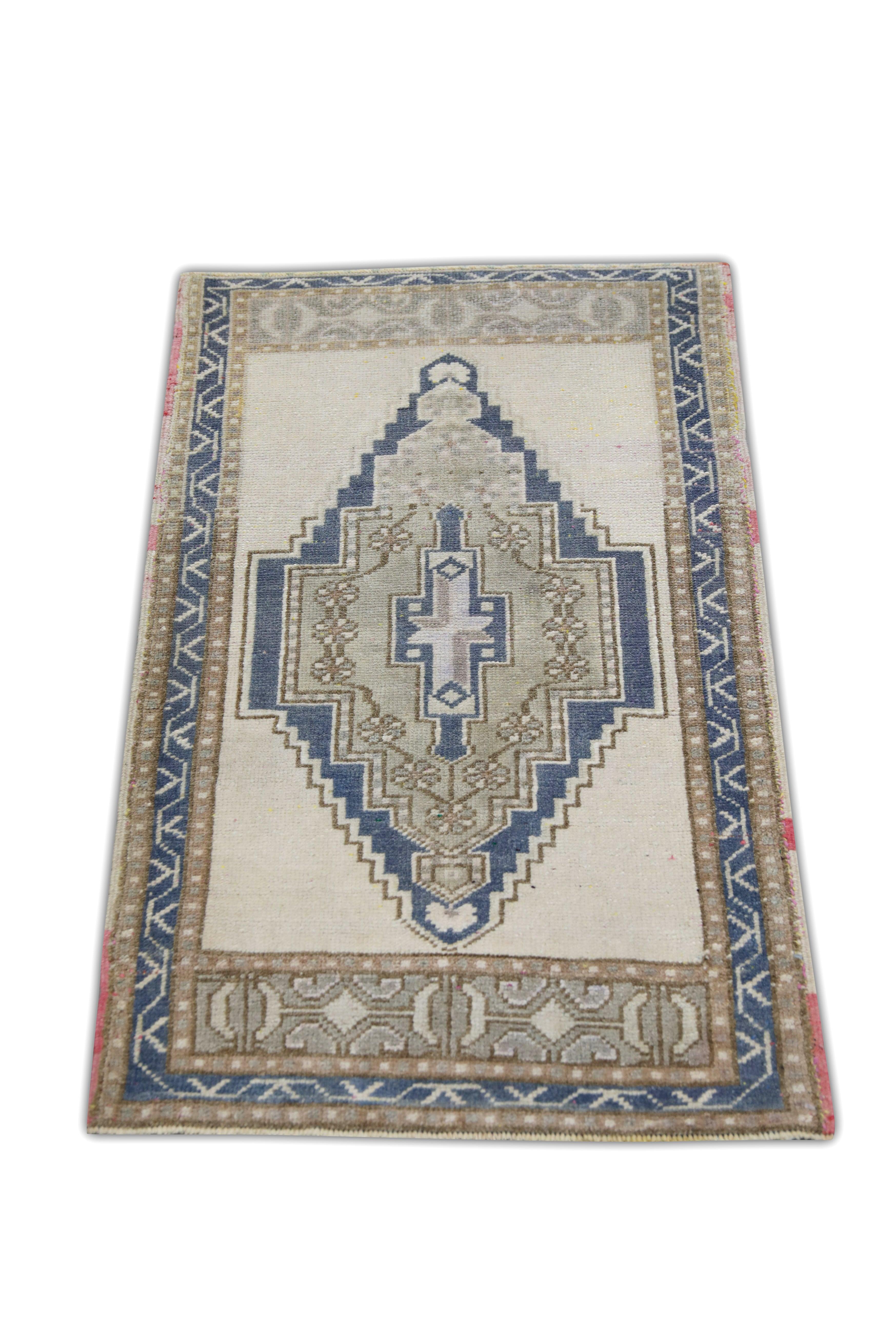 Oriental Hand Knotted Vintage Turkish Mini Rug 1'10