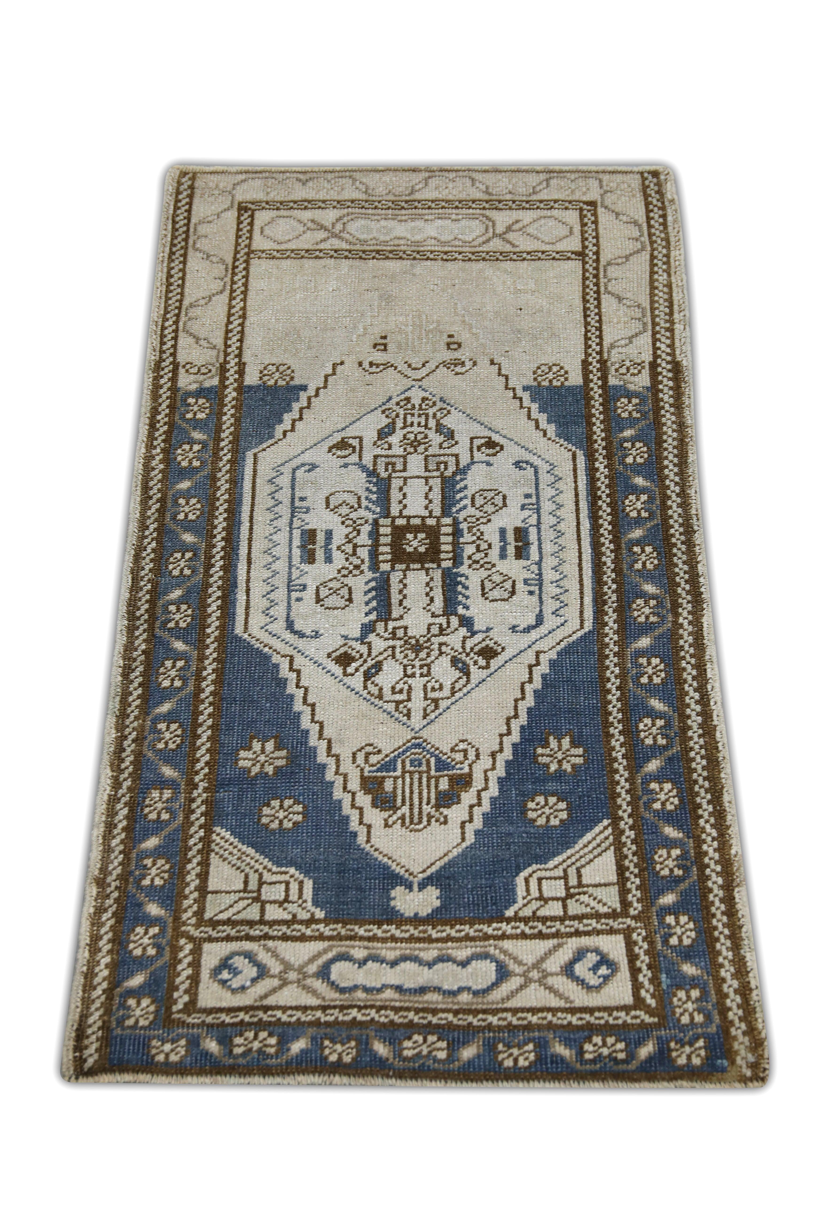 Orientalischer handgeknüpfter türkischer Vintage-Miniteppich 1'10
