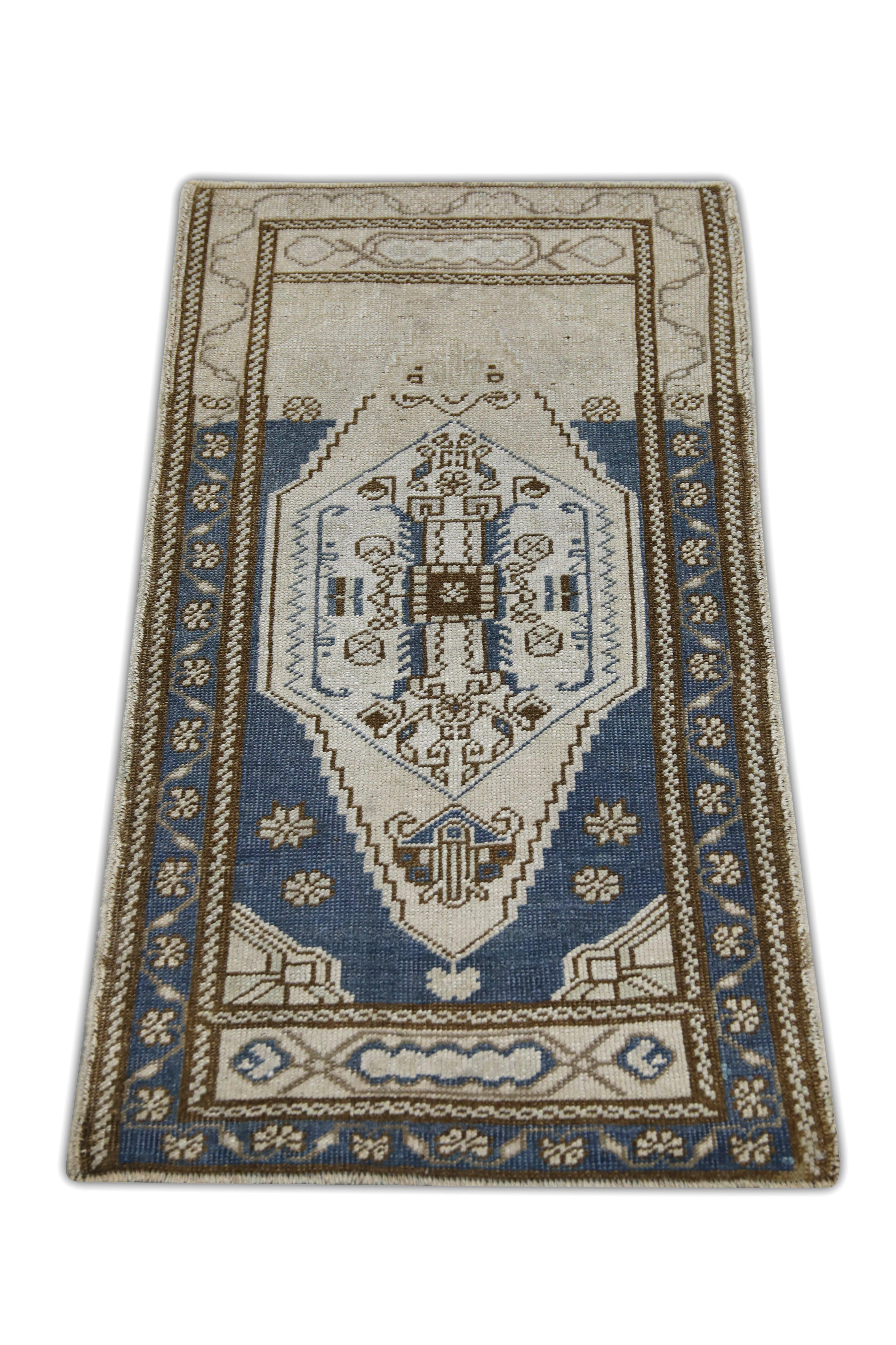 Oriental Hand Knotted Vintage Turkish Mini Rug 1'10